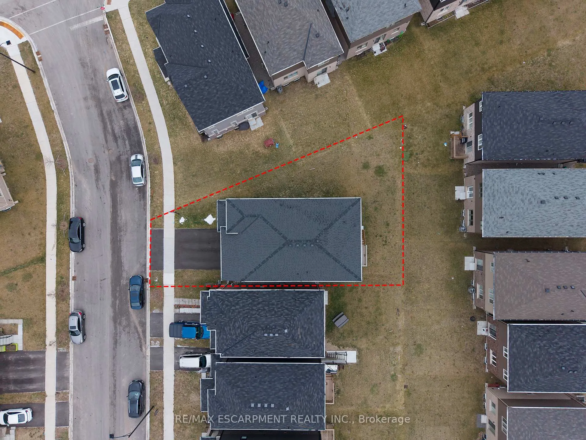Photo 35 of 9 Tarrison Street, Brantford, Northwest Industrial — HOMEH
