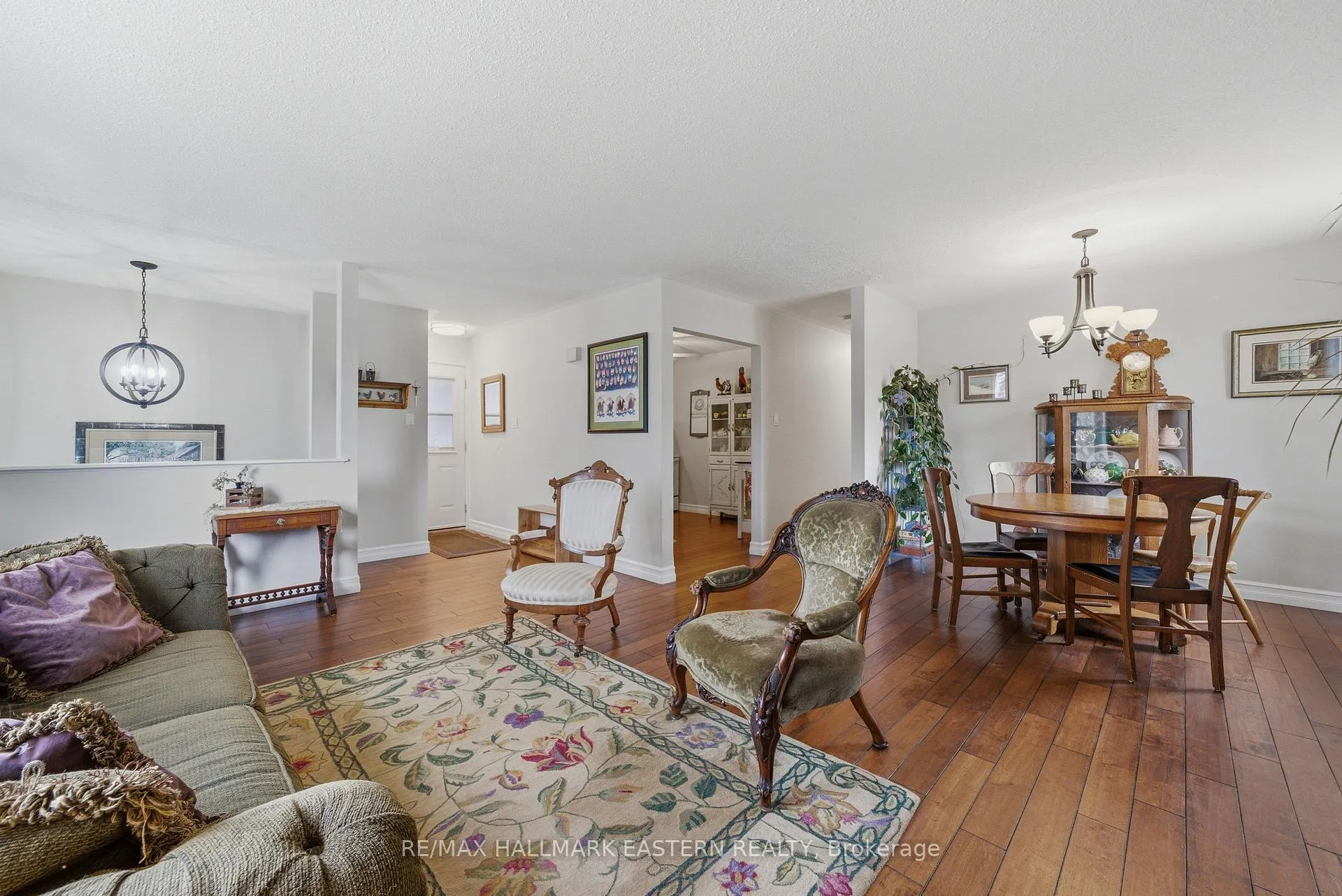 Photo 9 of 950 Silverdale Road, Peterborough, Otonabee Ward 1 — HOMEH