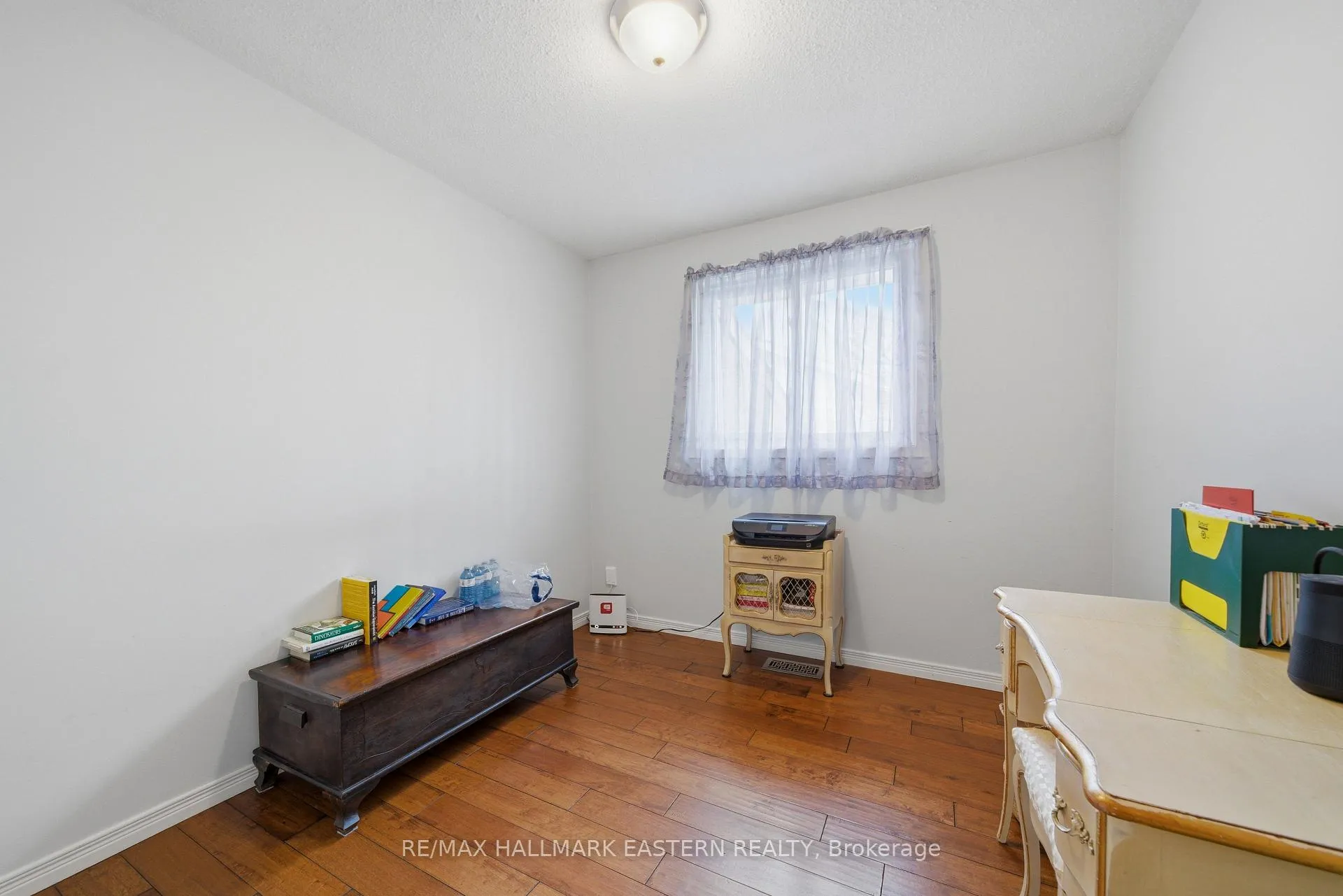 Photo 17 of 950 Silverdale Road, Peterborough, Otonabee Ward 1 — HOMEH