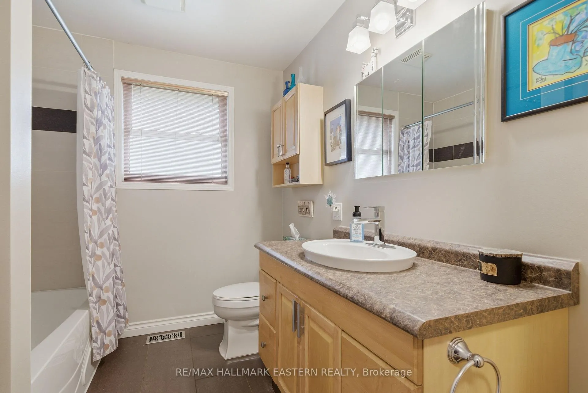 Photo 19 of 950 Silverdale Road, Peterborough, Otonabee Ward 1 — HOMEH