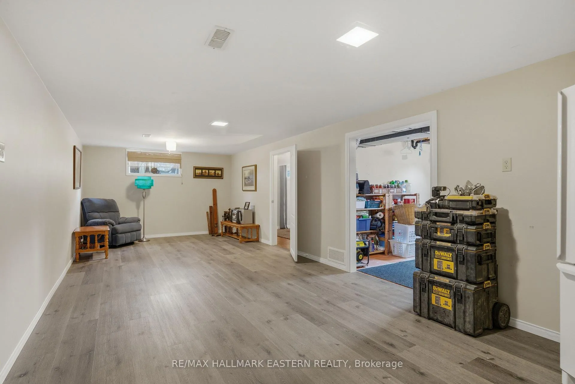 Photo 25 of 950 Silverdale Road, Peterborough, Otonabee Ward 1 — HOMEH