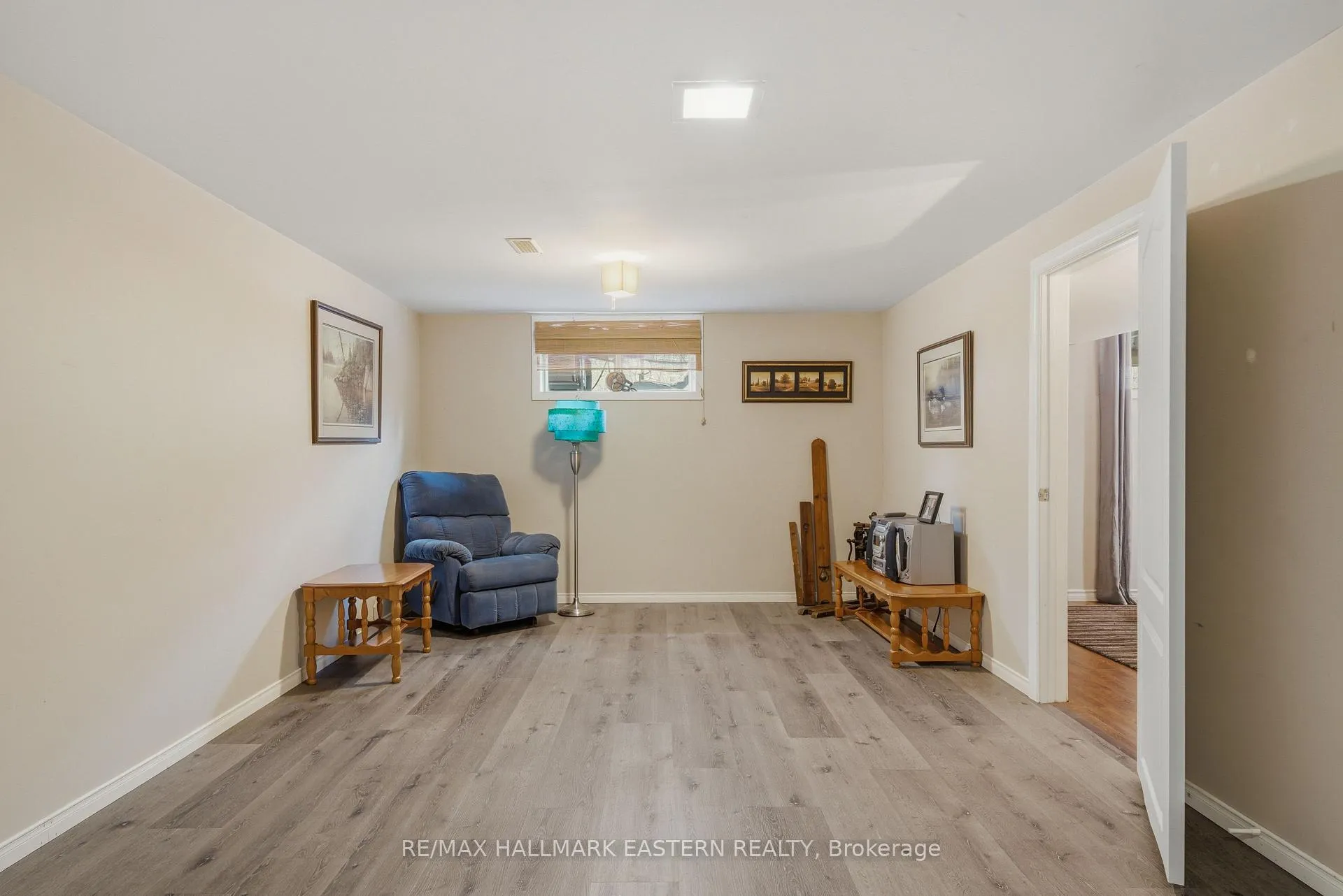 Photo 26 of 950 Silverdale Road, Peterborough, Otonabee Ward 1 — HOMEH