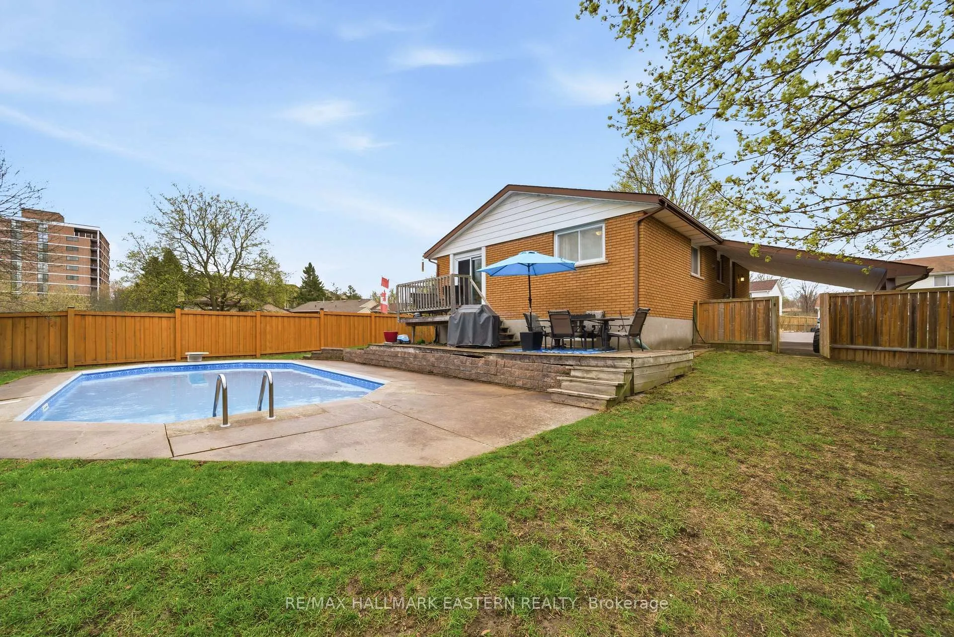 Photo 33 of 950 Silverdale Road, Peterborough, Otonabee Ward 1 — HOMEH