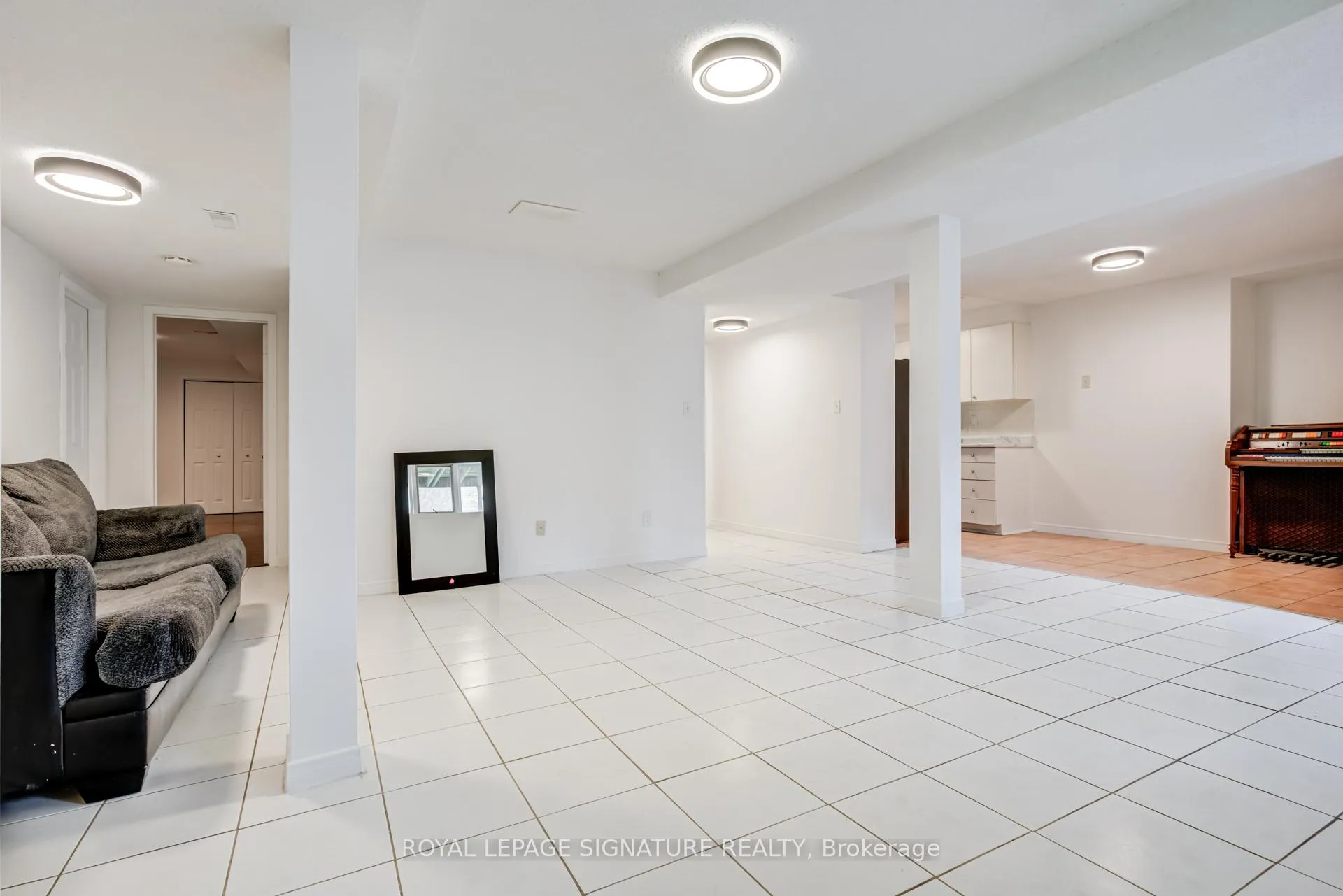 Photo 7 of Unit Bsmt, 161 Chambers Crescent, Newmarket, Armitage — HOMEH