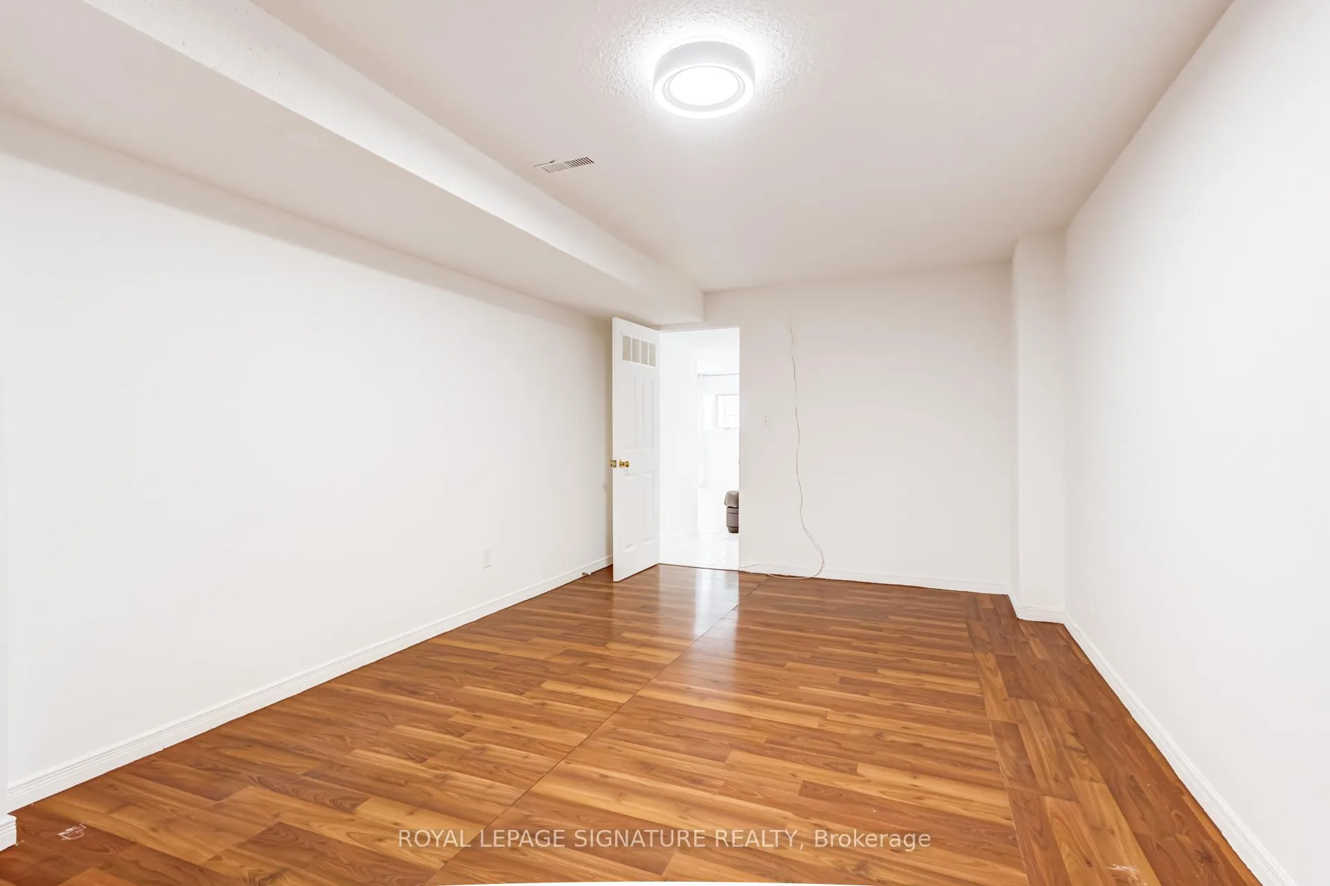 Photo 15 of Unit Bsmt, 161 Chambers Crescent, Newmarket, Armitage — HOMEH