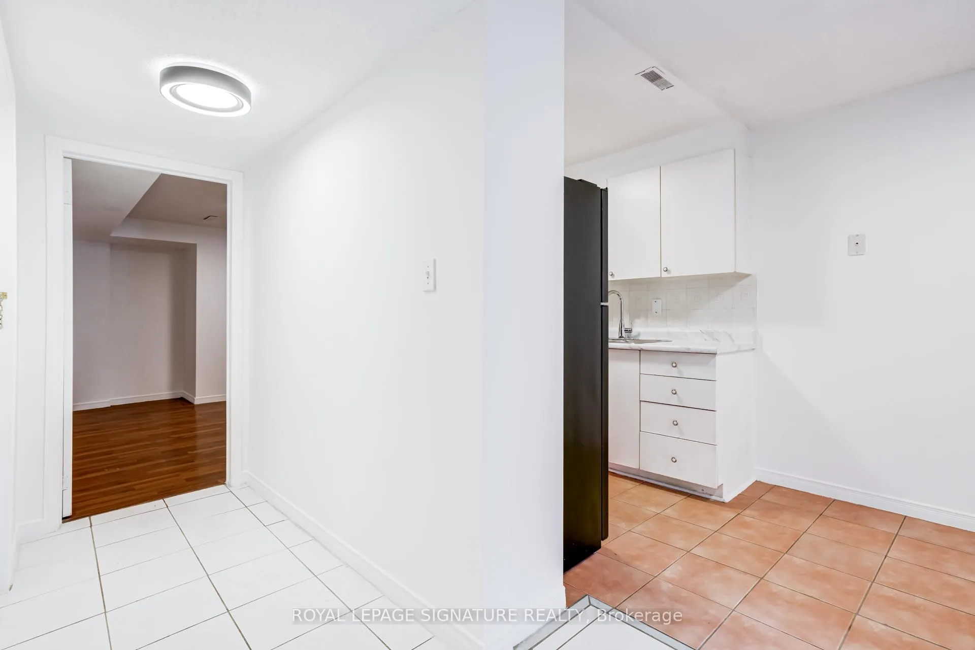 Photo 16 of Unit Bsmt, 161 Chambers Crescent, Newmarket, Armitage — HOMEH