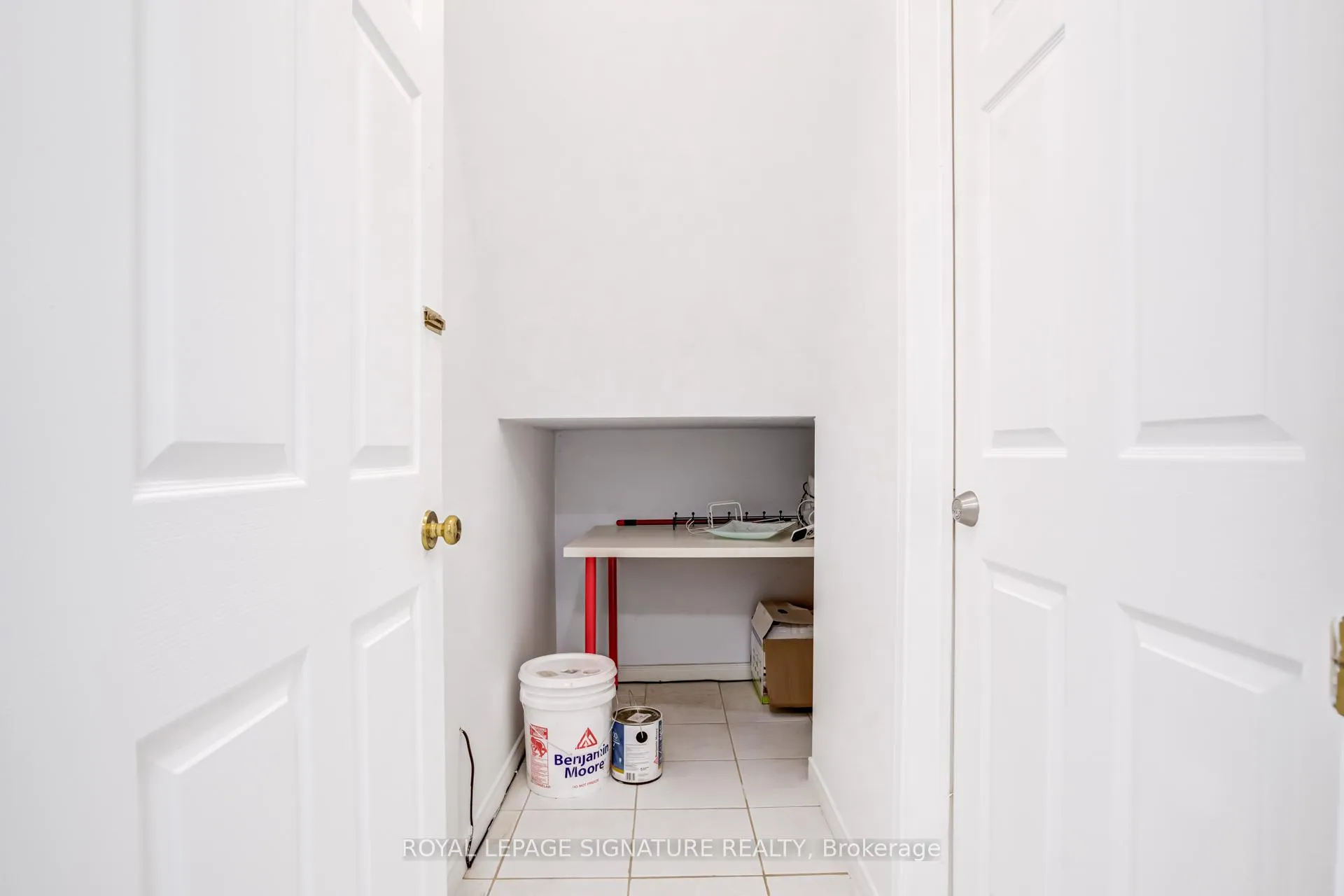 Photo 20 of Unit Bsmt, 161 Chambers Crescent, Newmarket, Armitage — HOMEH