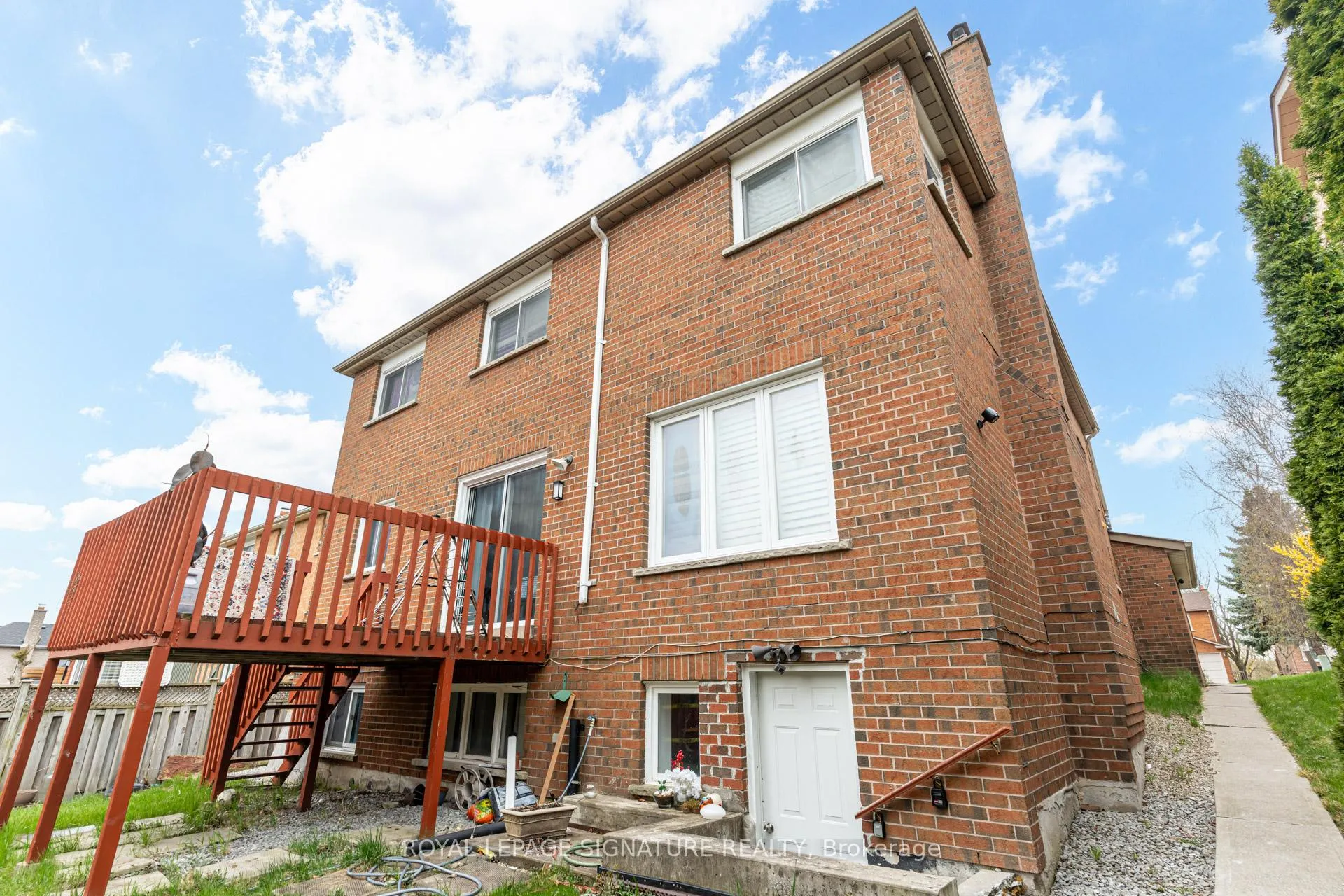 Photo 26 of Unit Bsmt, 161 Chambers Crescent, Newmarket, Armitage — HOMEH