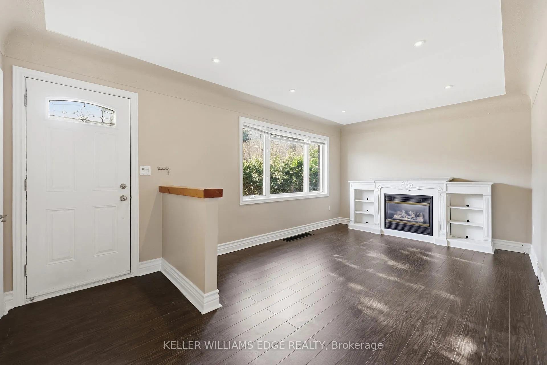 Photo 5 of 48 Mountain Avenue S, Hamilton, Stoney Creek — HOMEH