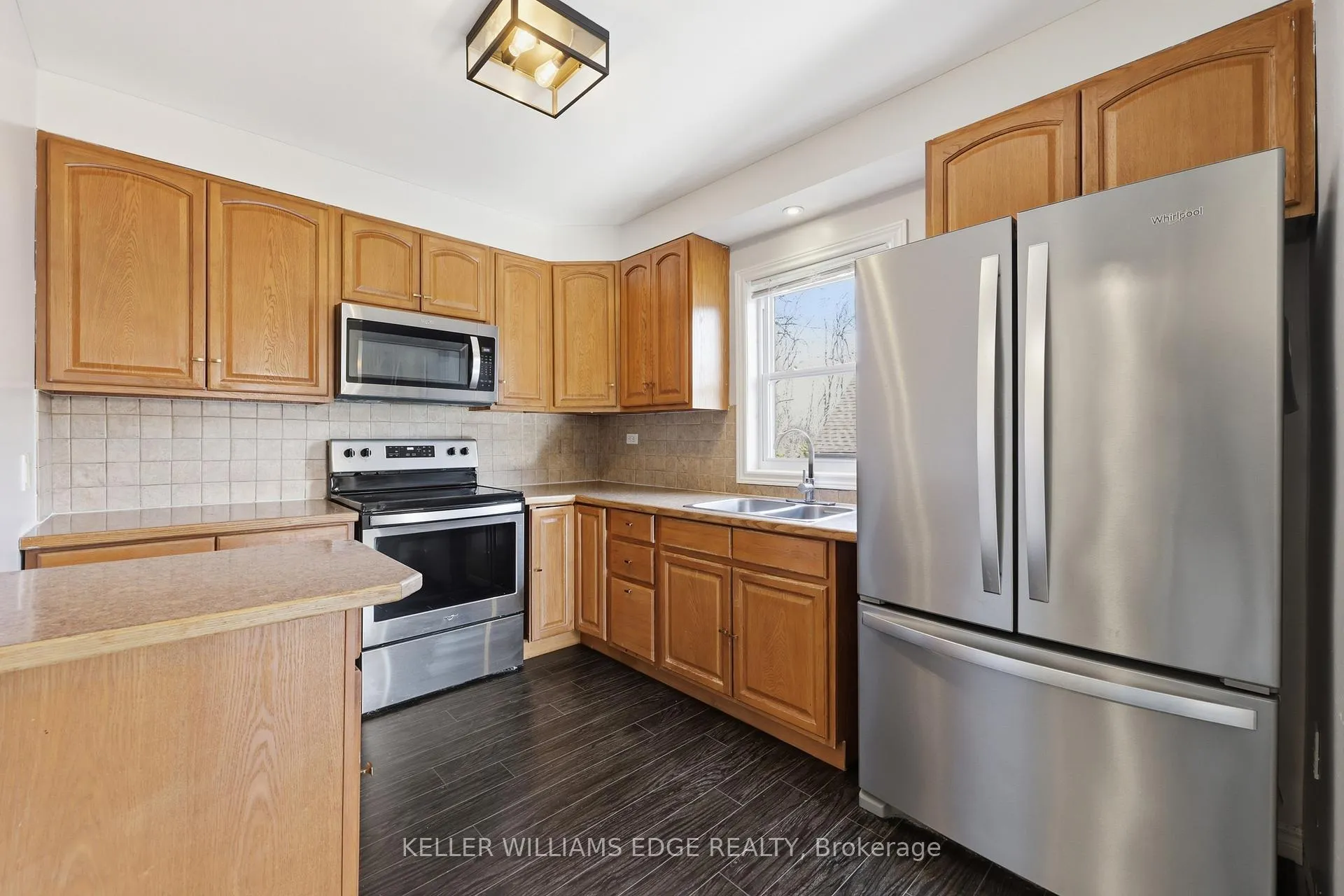 Photo 7 of 48 Mountain Avenue S, Hamilton, Stoney Creek — HOMEH
