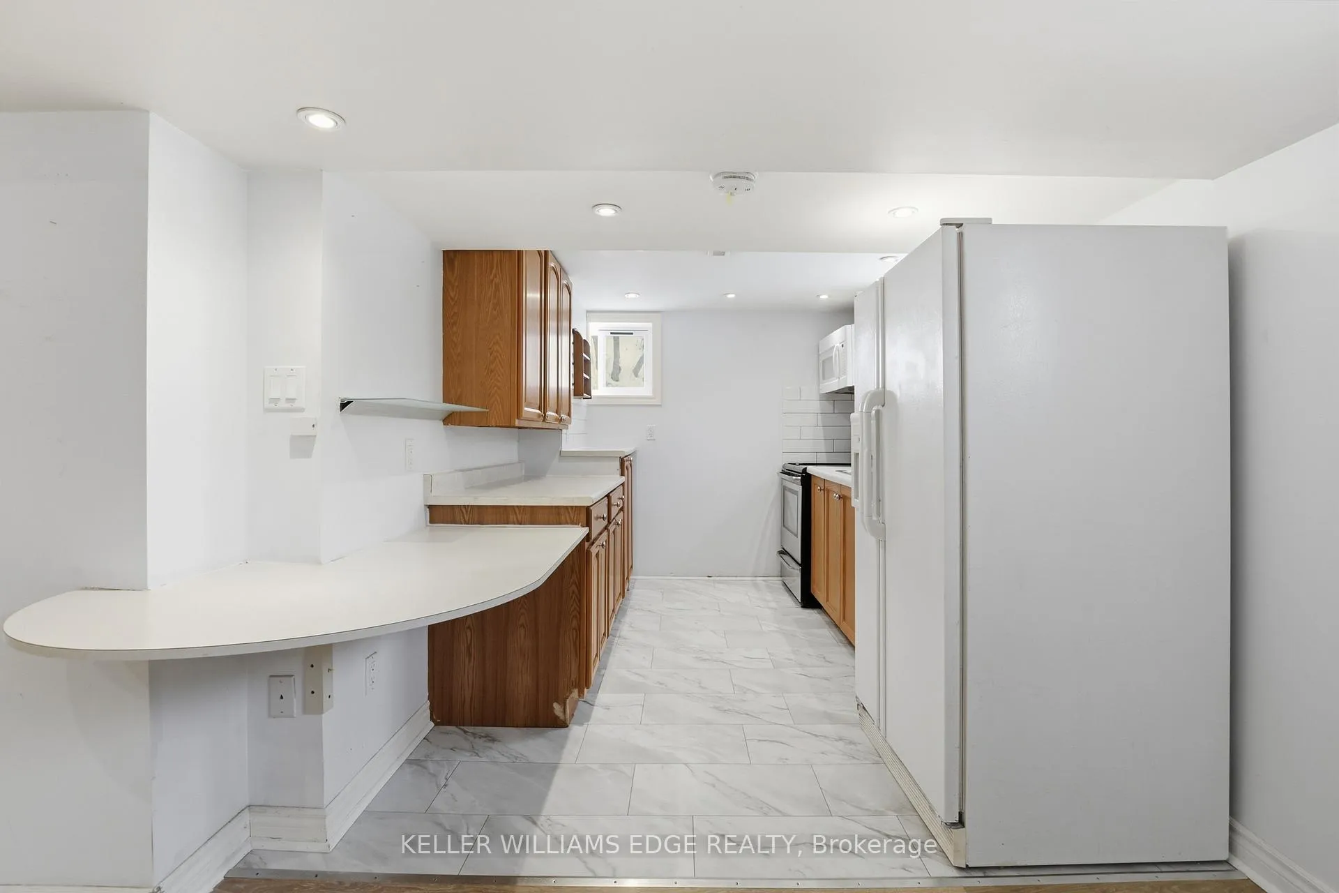 Photo 17 of 48 Mountain Avenue S, Hamilton, Stoney Creek — HOMEH