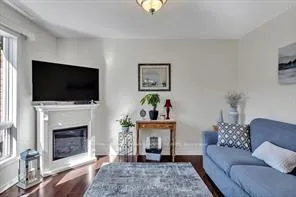 Photo 4 of 1269 Eagle Crescent, Peterborough, Monaghan Ward 2 — HOMEH