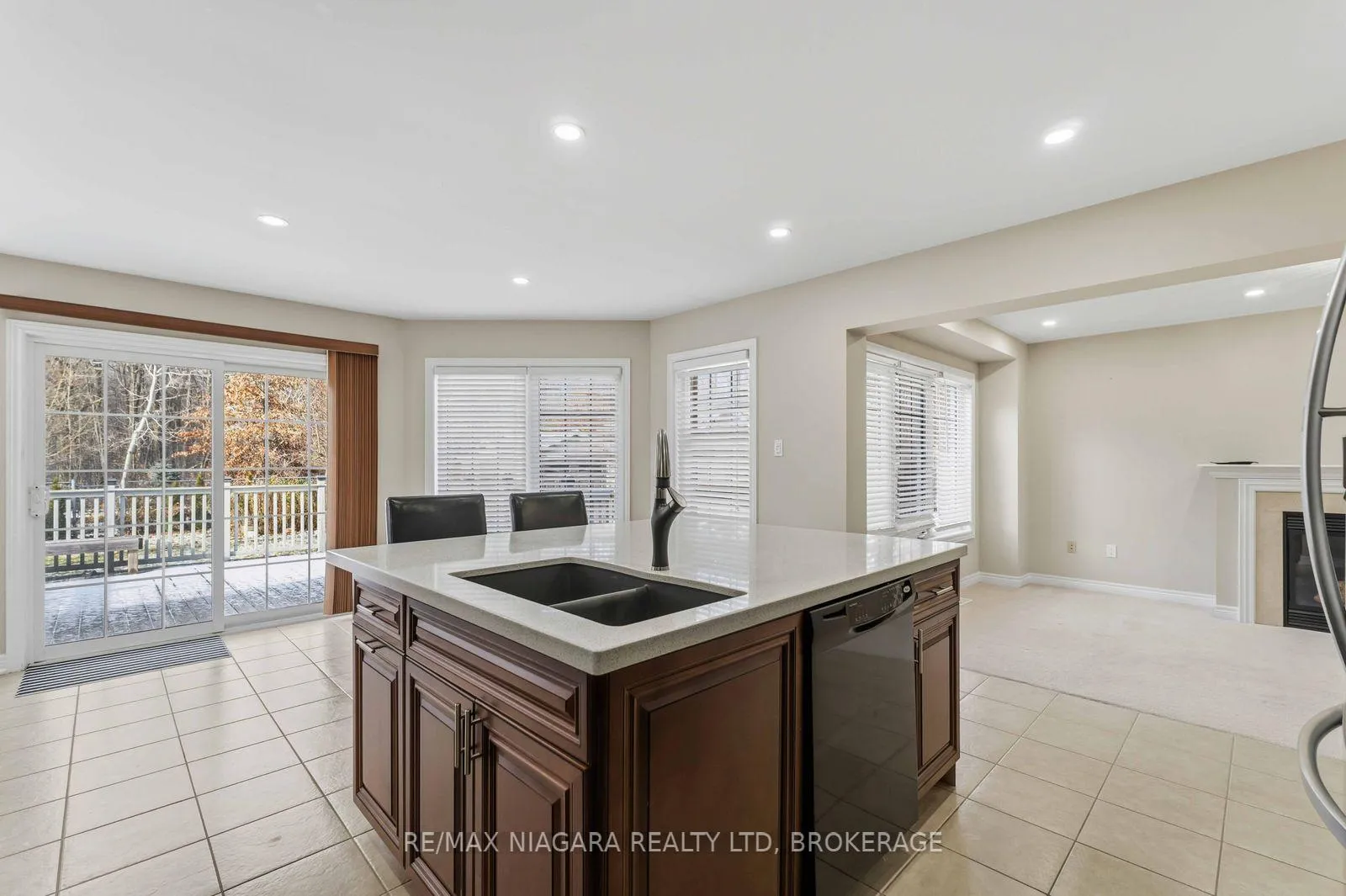 Photo 5 of 6537 St Michael Avenue, Niagara Falls, Forestview — HOMEH