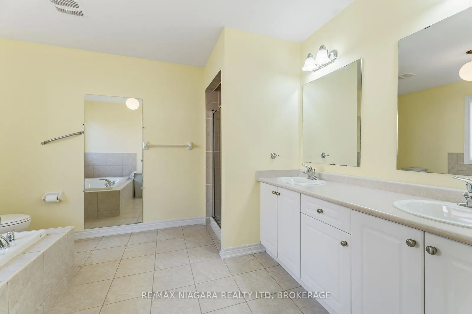 Photo 18 of 6537 St Michael Avenue, Niagara Falls, Forestview — HOMEH
