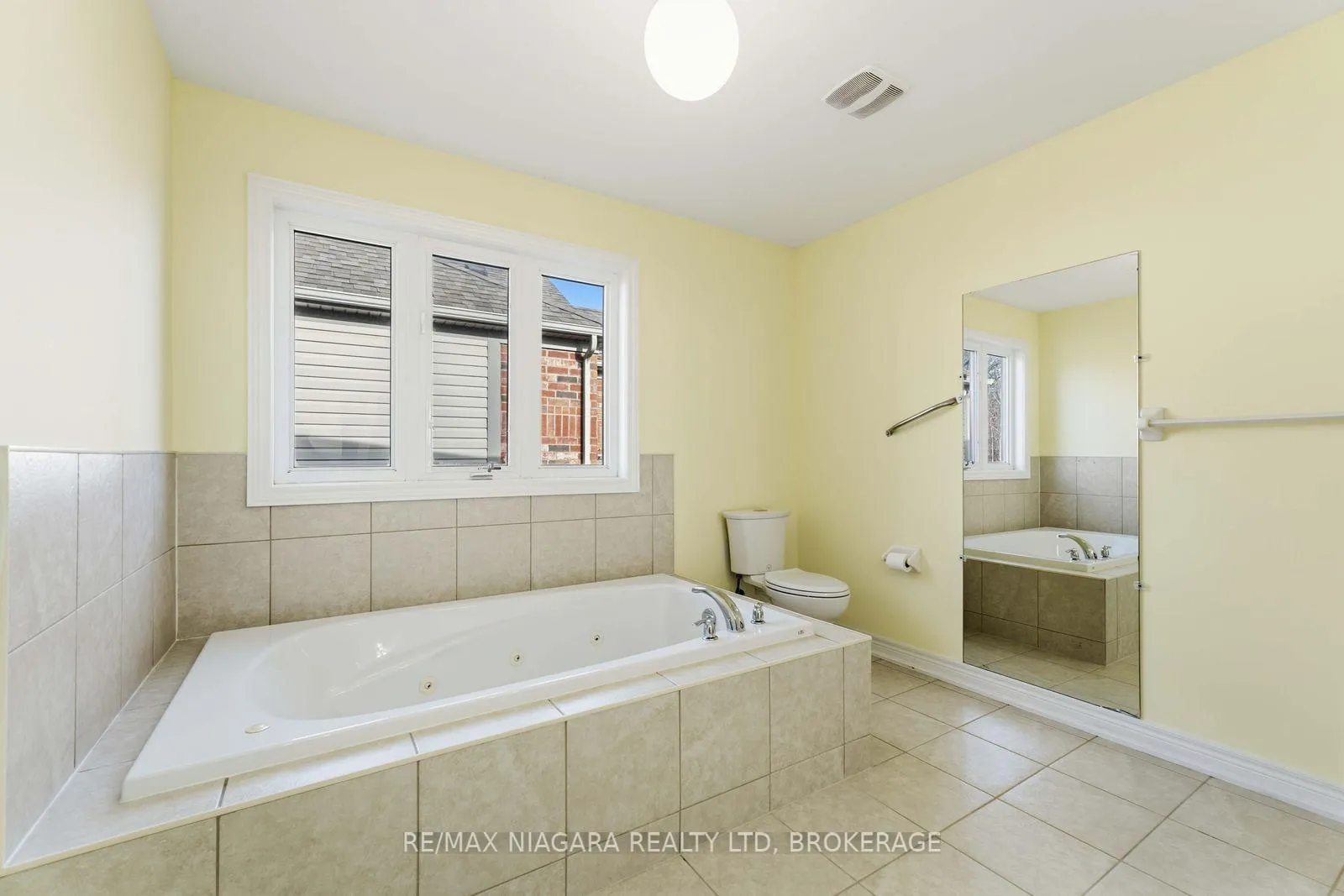 Photo 19 of 6537 St Michael Avenue, Niagara Falls, Forestview — HOMEH