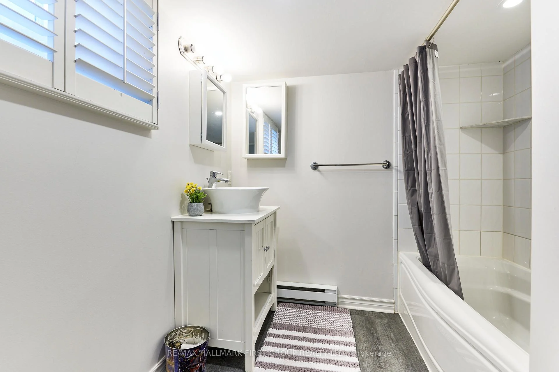 Photo 8 of Unit Lower, 207 Bayview Heights Drive, Toronto, Leaside — HOMEH