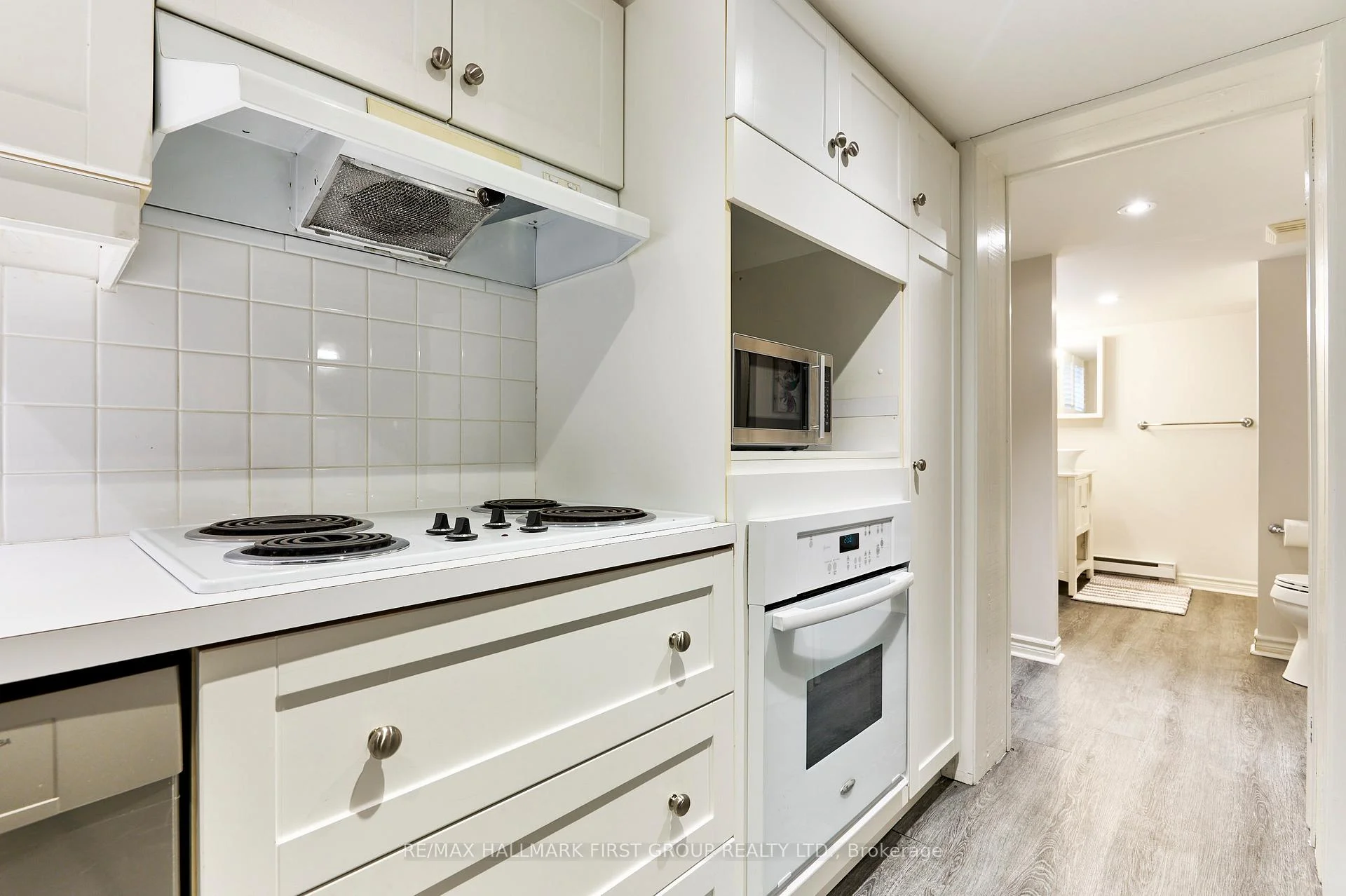 Photo 15 of Unit Lower, 207 Bayview Heights Drive, Toronto, Leaside — HOMEH