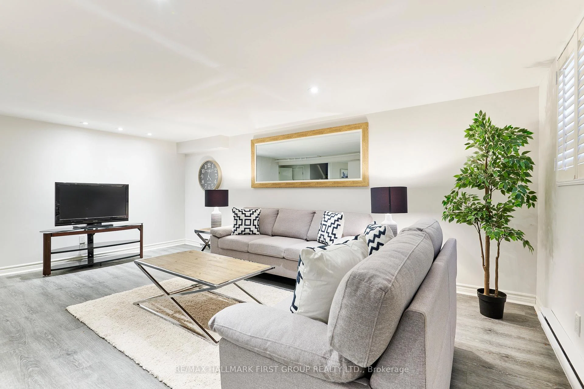 Photo 28 of Unit Lower, 207 Bayview Heights Drive, Toronto, Leaside — HOMEH