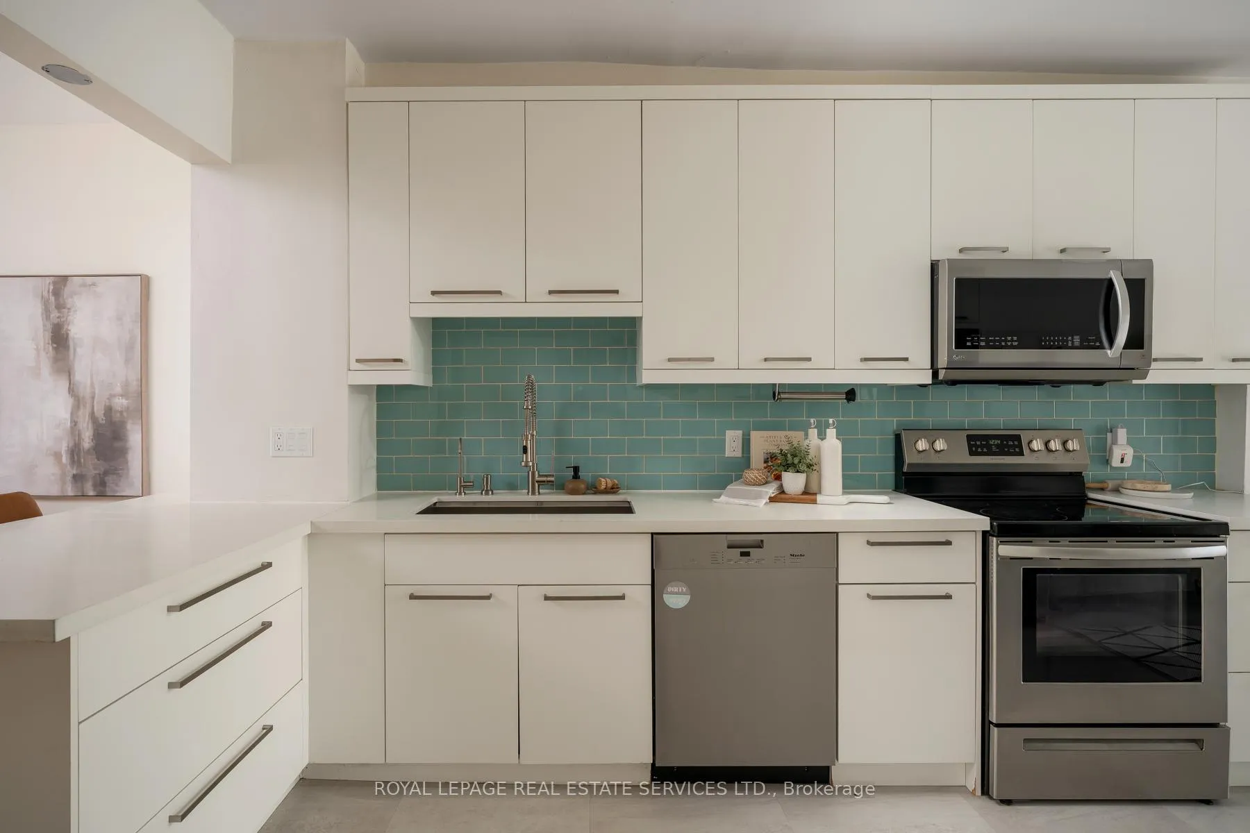 Photo 15 of 164 Munro Street, Toronto, South Riverdale — HOMEH