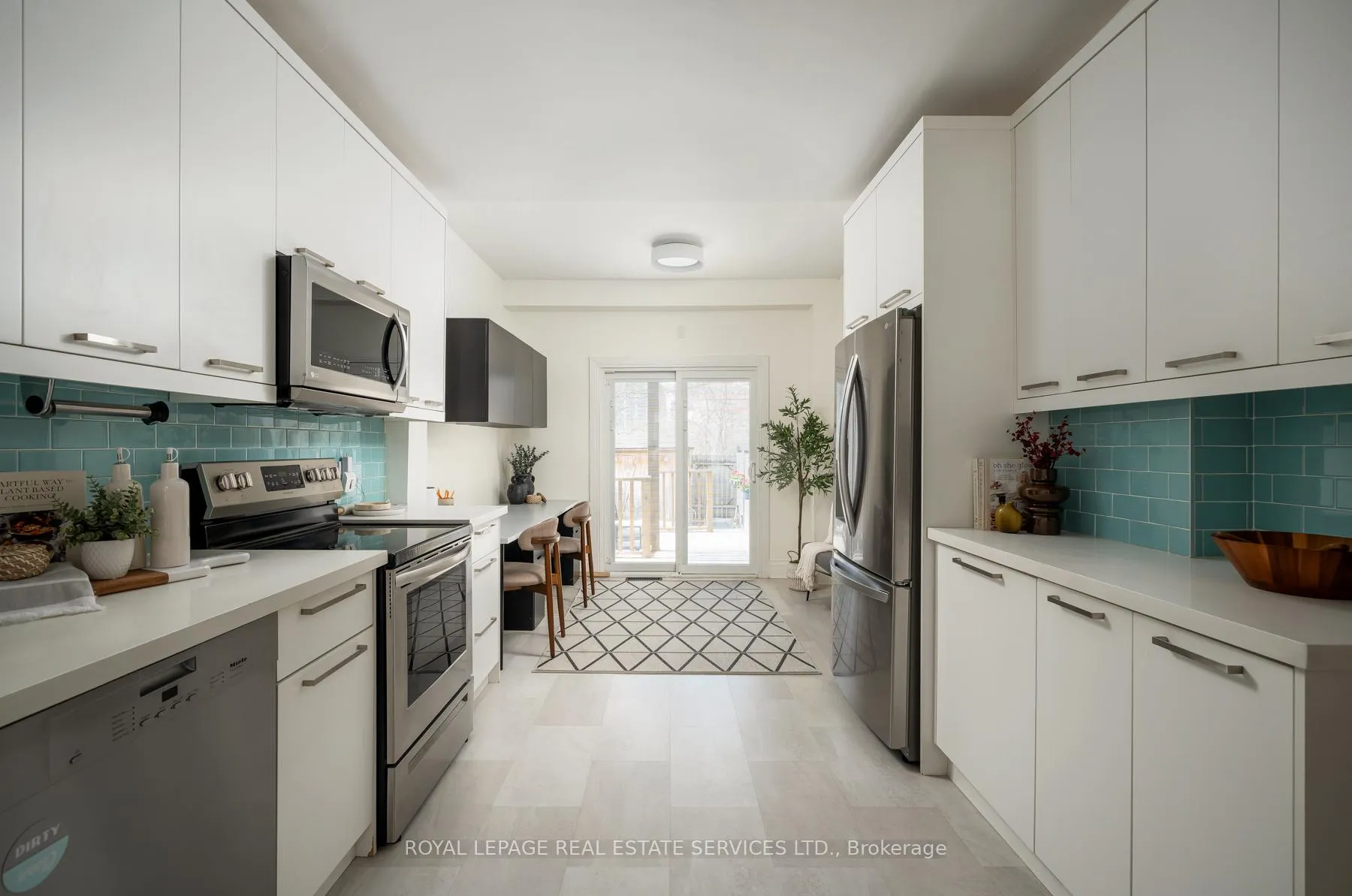 Photo 17 of 164 Munro Street, Toronto, South Riverdale — HOMEH