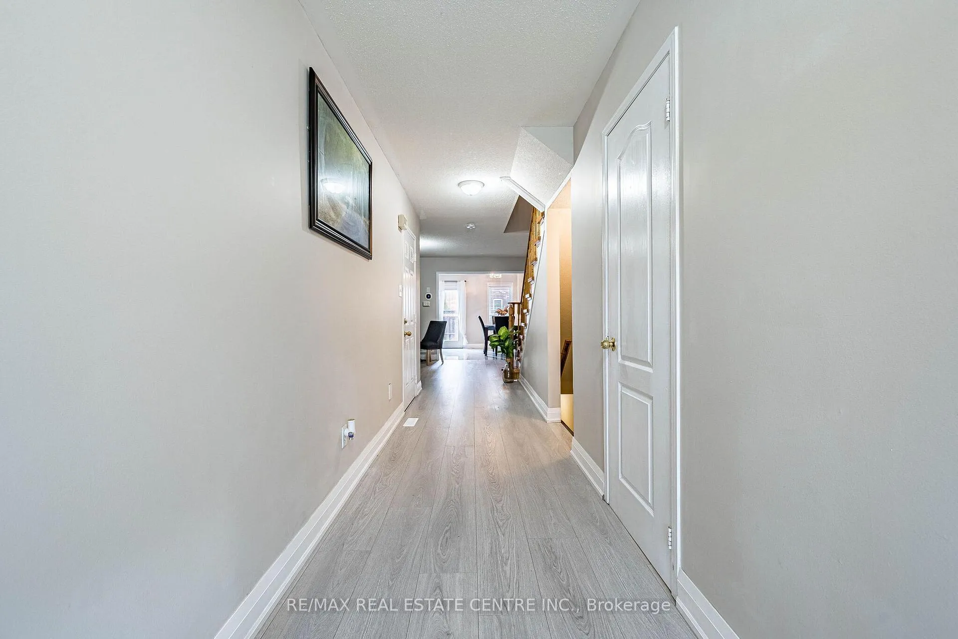 Photo 2 of 22 Tanasi Road, Brampton, Credit Valley — HOMEH