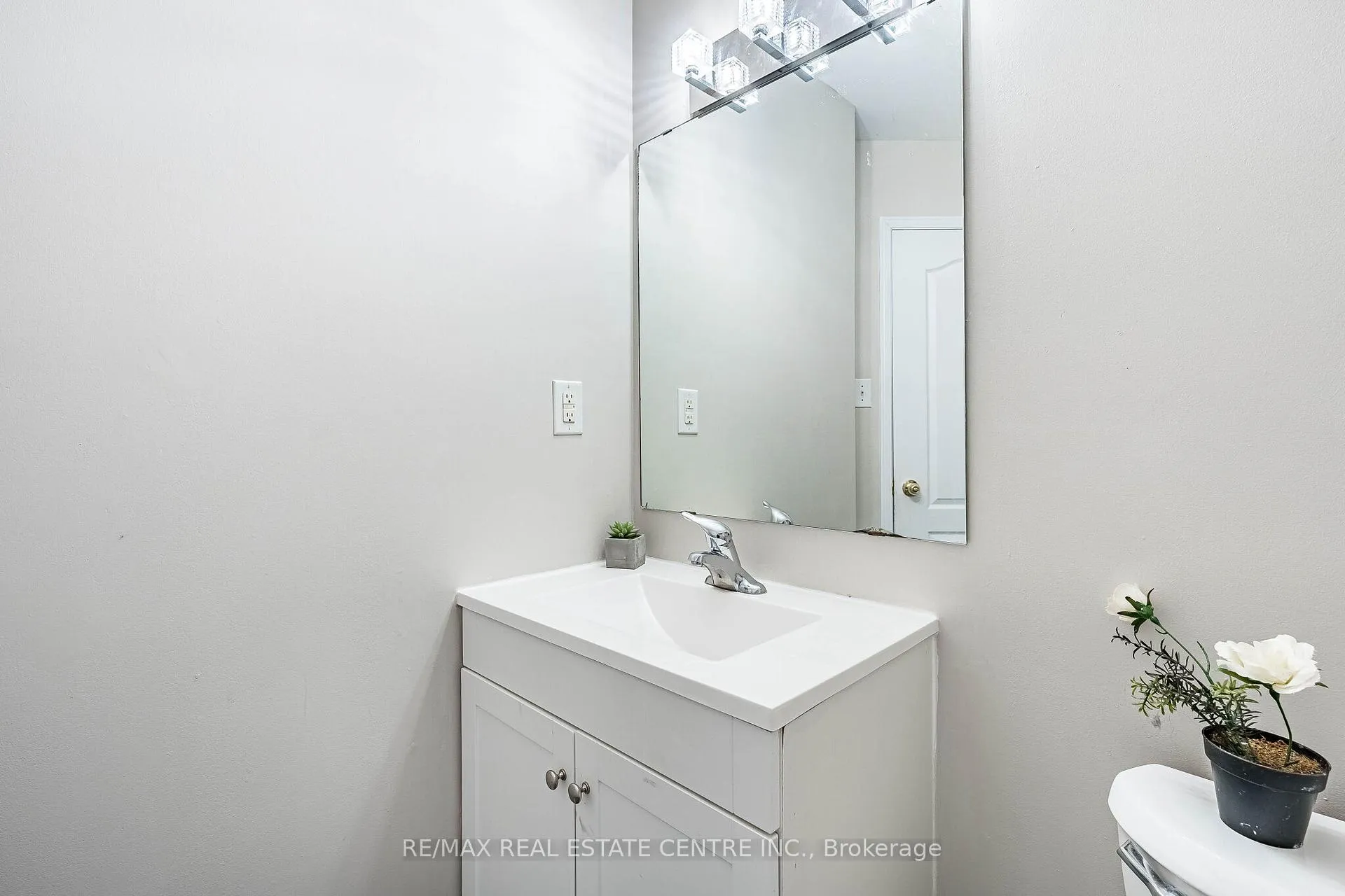 Photo 30 of 22 Tanasi Road, Brampton, Credit Valley — HOMEH