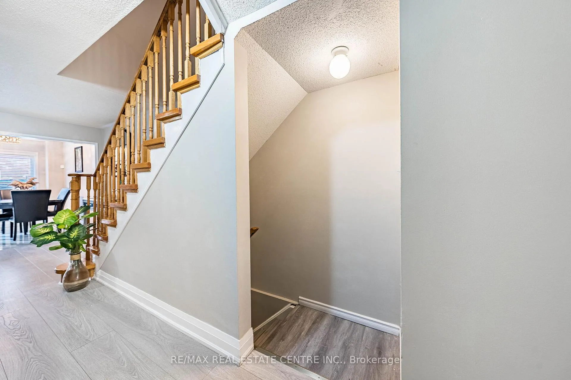Photo 33 of 22 Tanasi Road, Brampton, Credit Valley — HOMEH