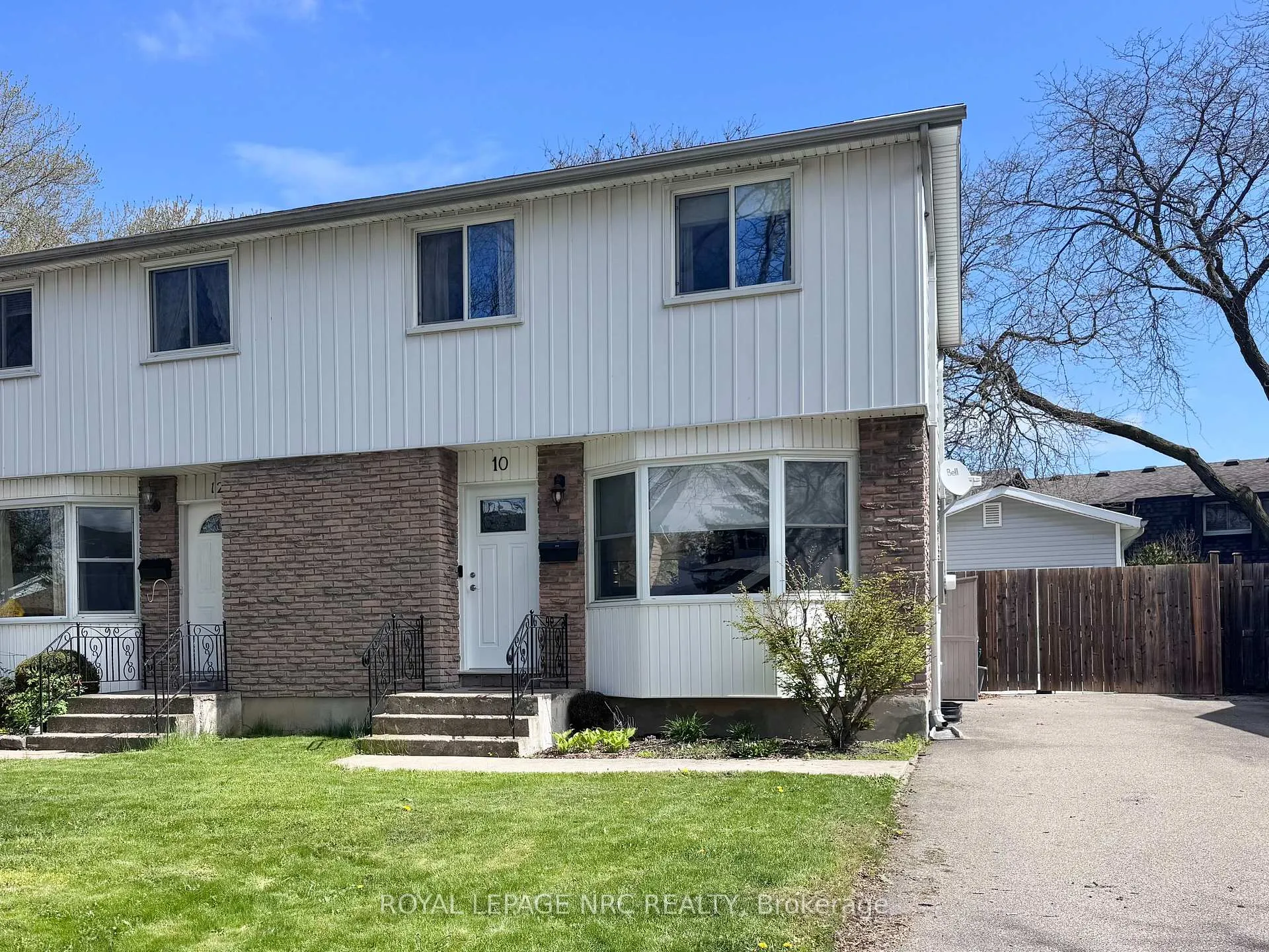 Photo 1 of 10 Lafayette Drive, St. Catharines, Lakeport — HOMEH
