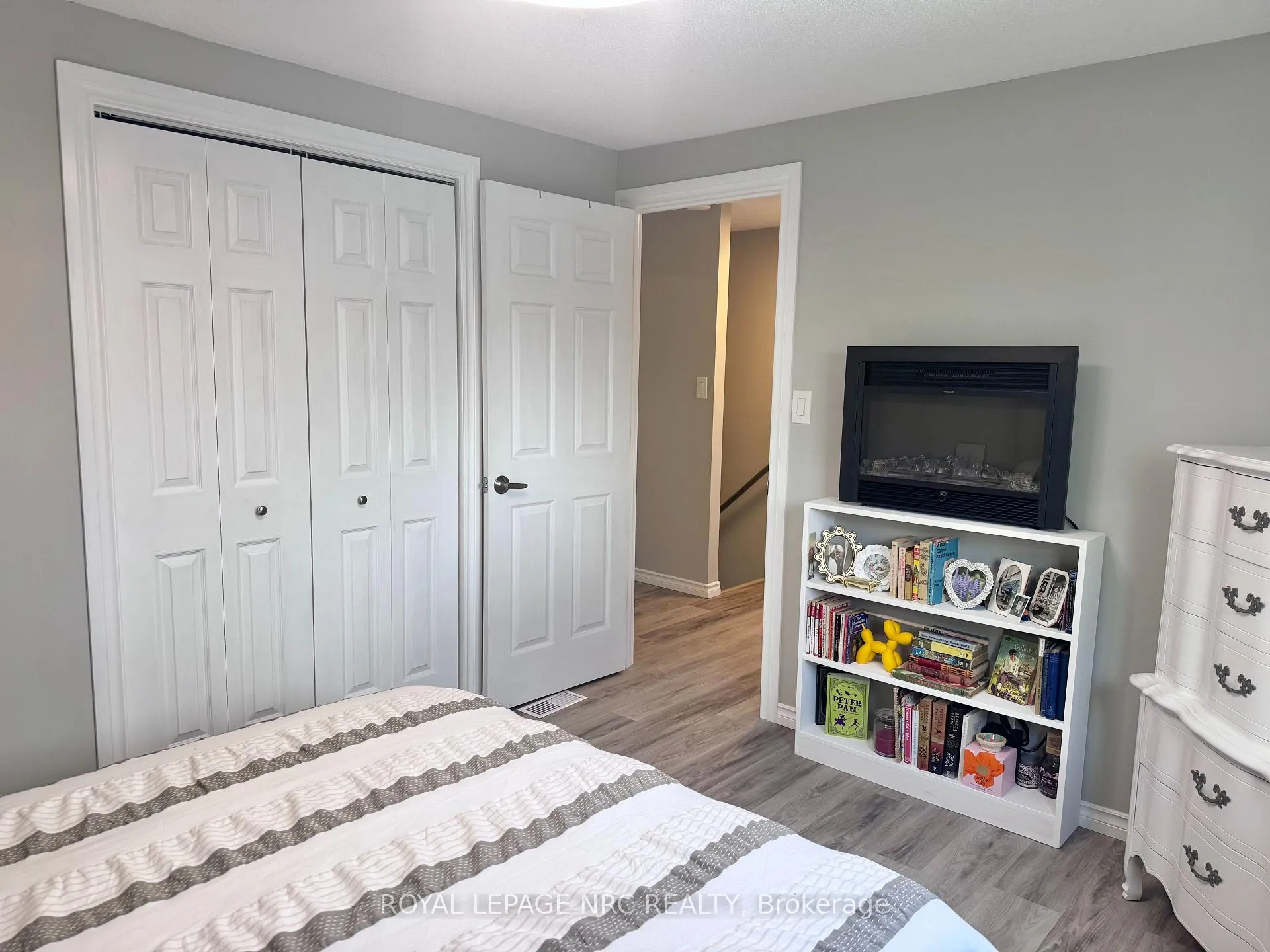 Photo 12 of 10 Lafayette Drive, St. Catharines, Lakeport — HOMEH