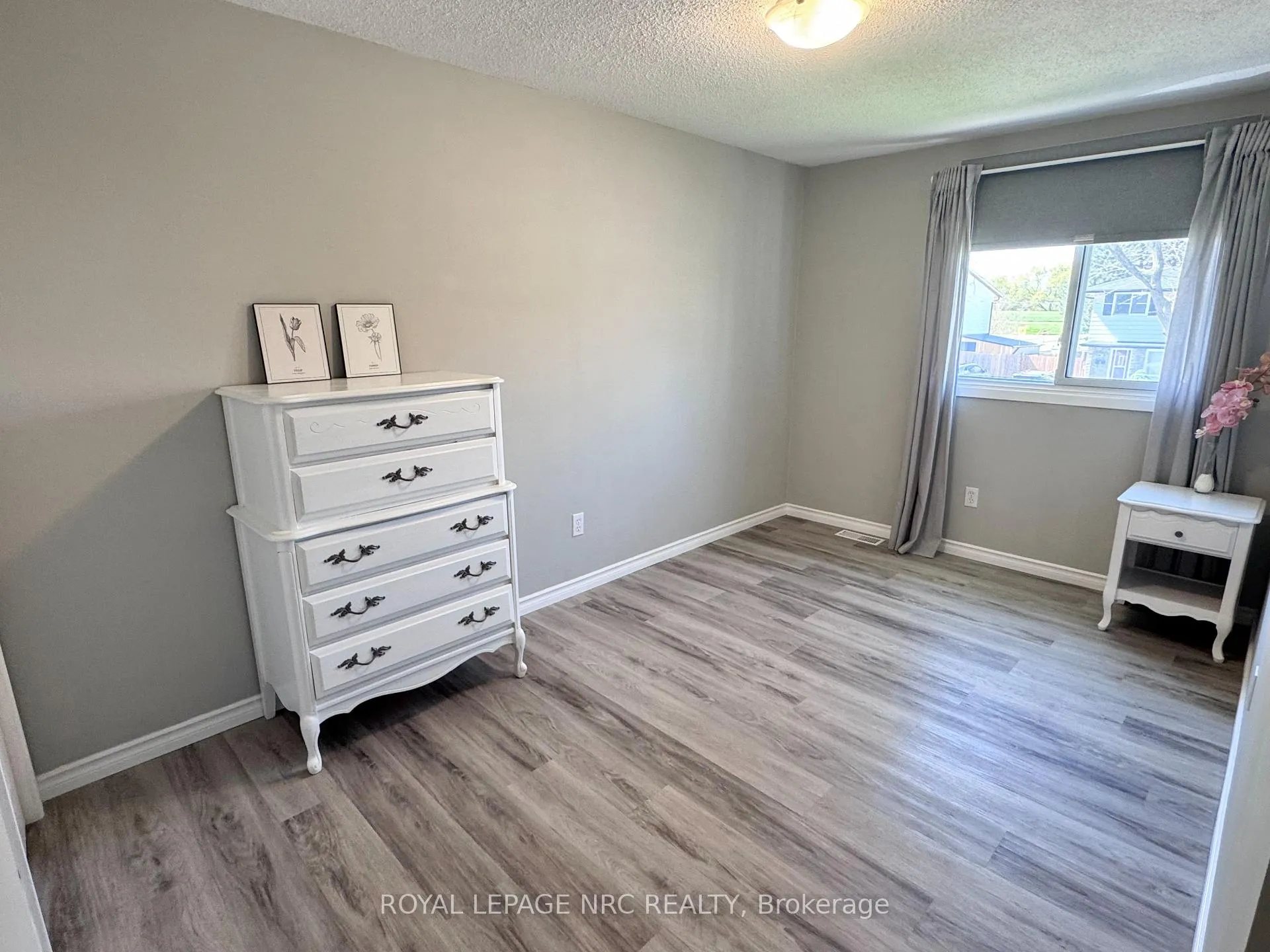 Photo 13 of 10 Lafayette Drive, St. Catharines, Lakeport — HOMEH