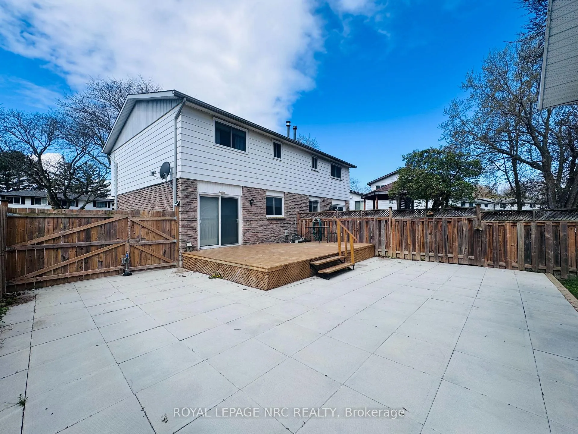 Photo 20 of 10 Lafayette Drive, St. Catharines, Lakeport — HOMEH