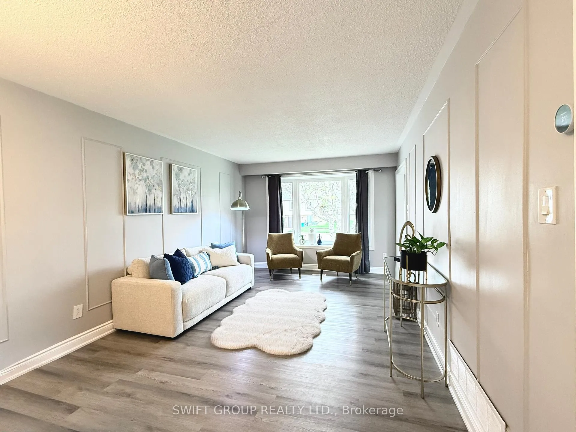Photo 5 of 2218 Buttonbush Crescent, Mississauga, Erin Mills — HOMEH