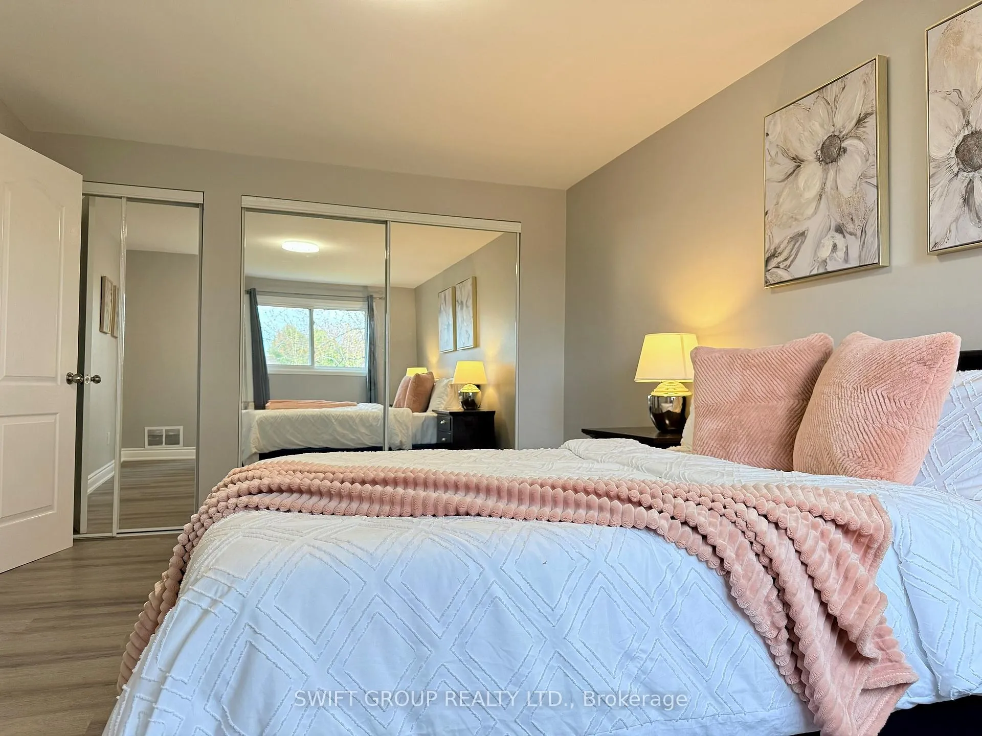 Photo 10 of 2218 Buttonbush Crescent, Mississauga, Erin Mills — HOMEH