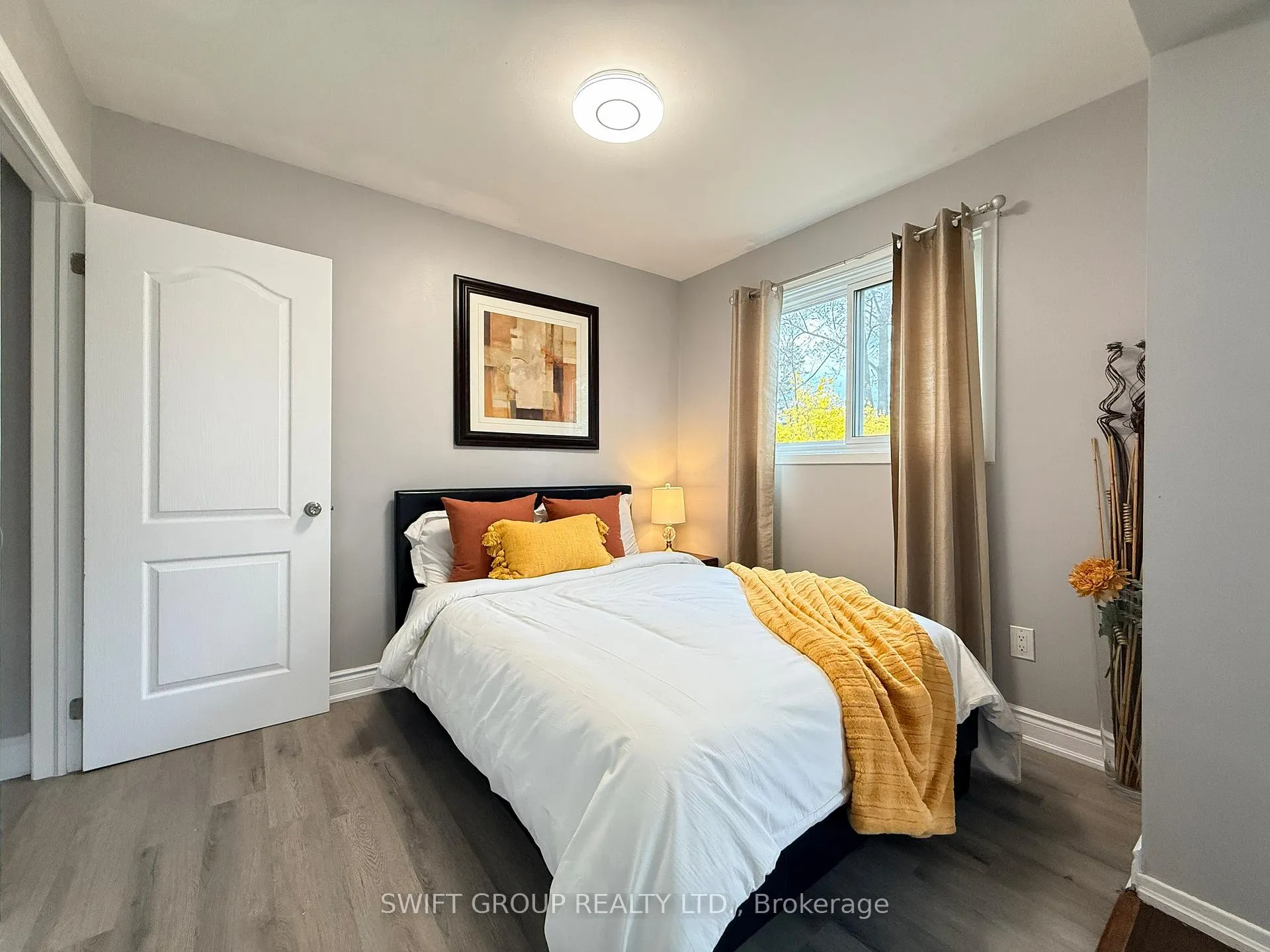 Photo 12 of 2218 Buttonbush Crescent, Mississauga, Erin Mills — HOMEH
