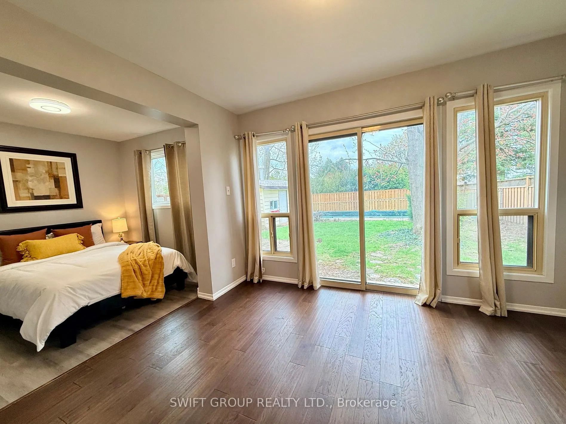 Photo 13 of 2218 Buttonbush Crescent, Mississauga, Erin Mills — HOMEH