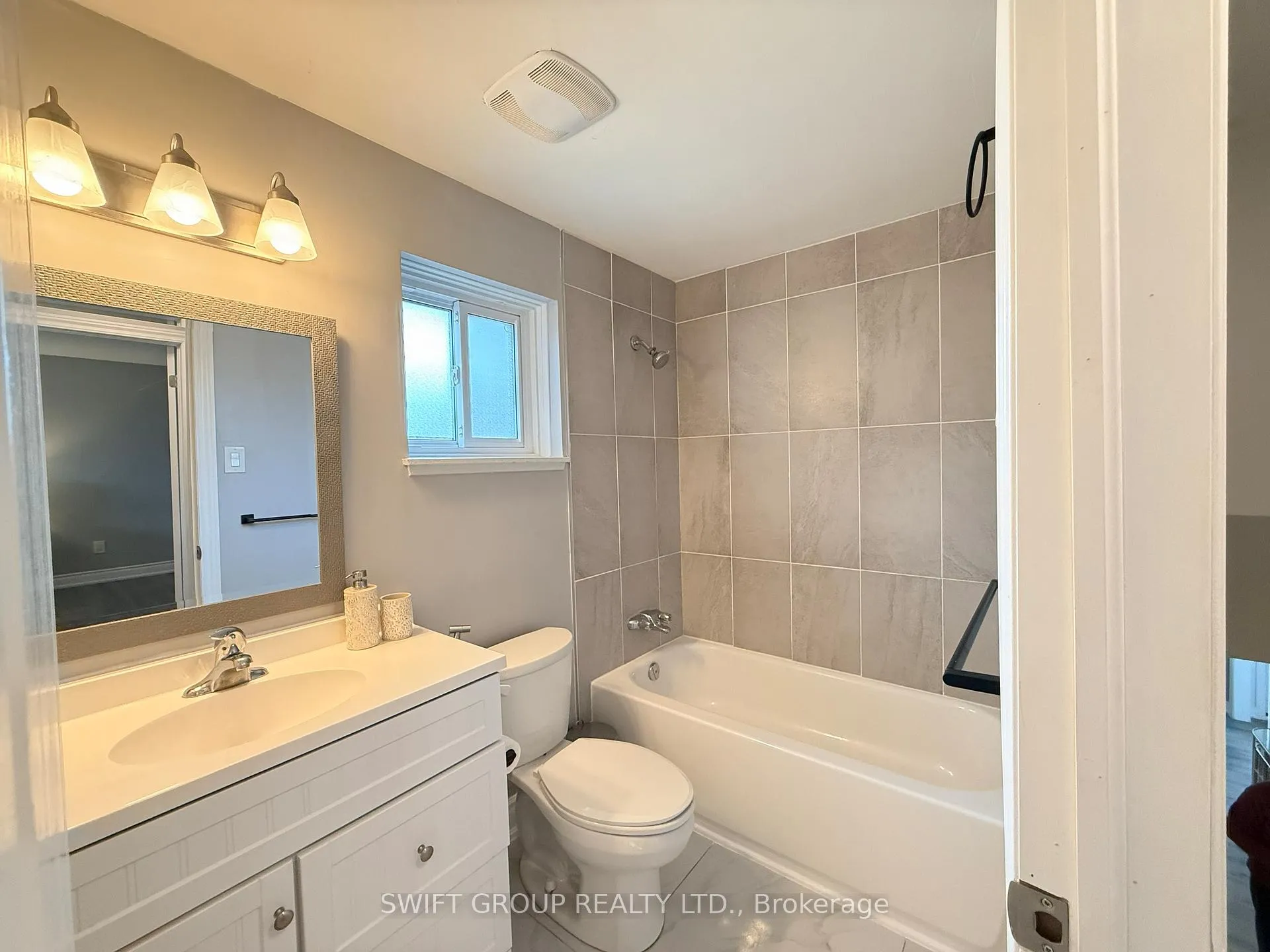 Photo 20 of 2218 Buttonbush Crescent, Mississauga, Erin Mills — HOMEH