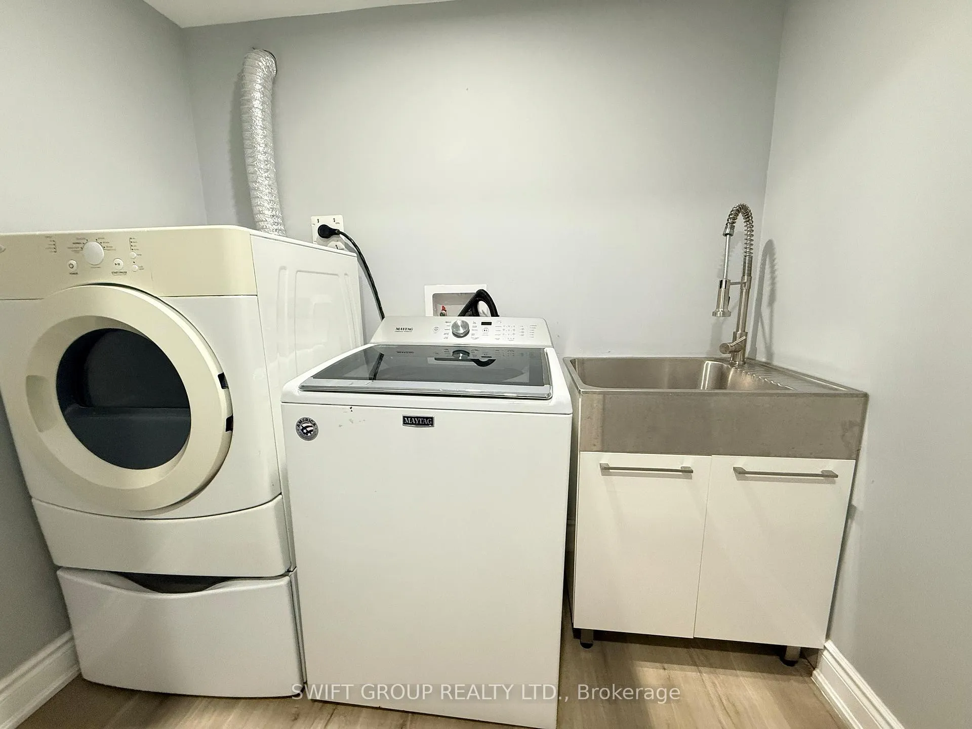 Photo 23 of 2218 Buttonbush Crescent, Mississauga, Erin Mills — HOMEH