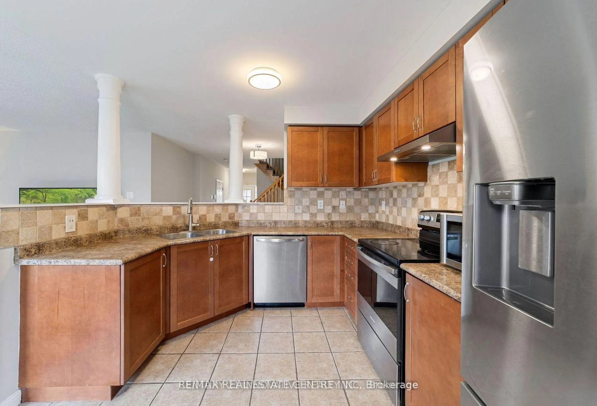 Photo 3 of 809 Stark Circle, Milton, Beaty — HOMEH