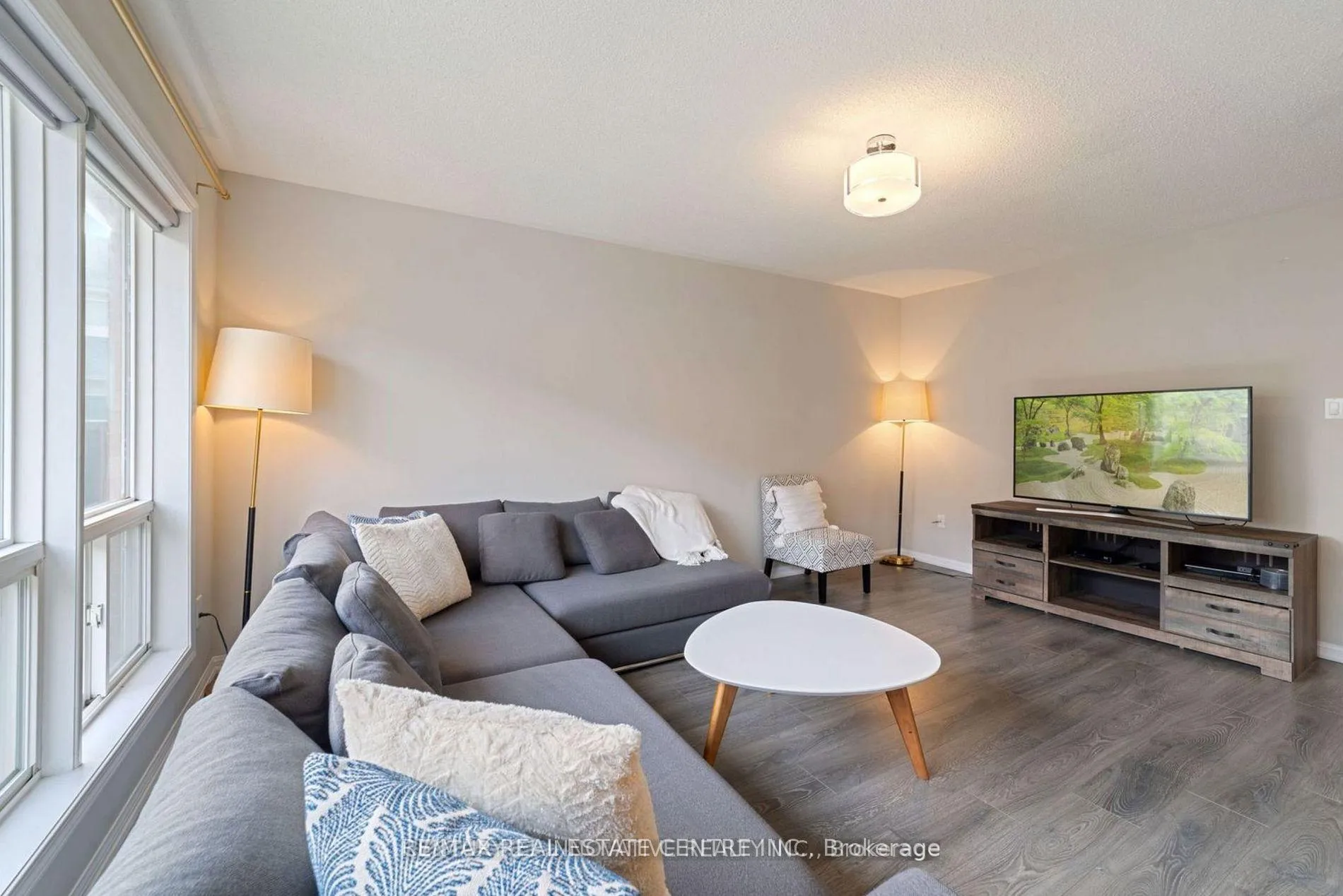 Photo 10 of 809 Stark Circle, Milton, Beaty — HOMEH