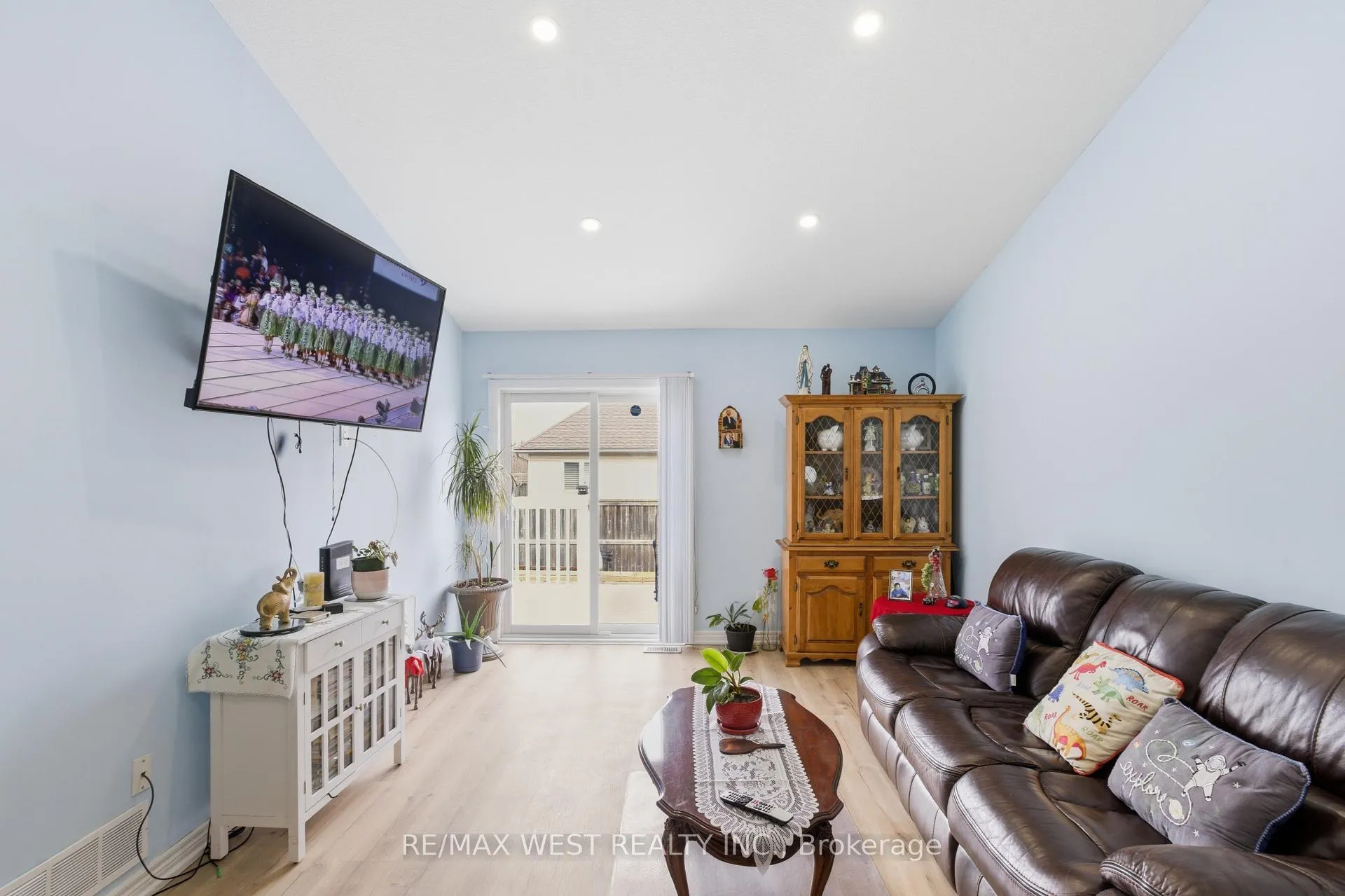 Photo 20 of 170 Silverwood Avenue, Welland, Coyle Creek — HOMEH