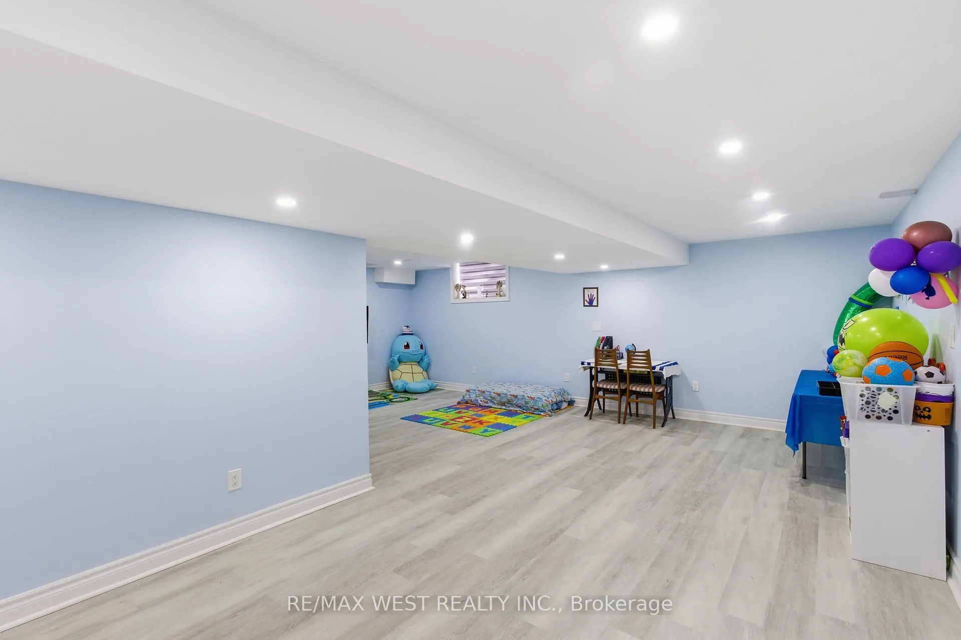 Photo 26 of 170 Silverwood Avenue, Welland, Coyle Creek — HOMEH