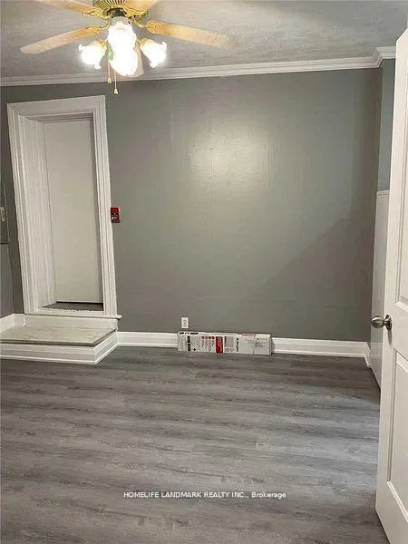 Photo 5 of Unit 2, 271 Dunn Avenue, Toronto, South Parkdale — HOMEH
