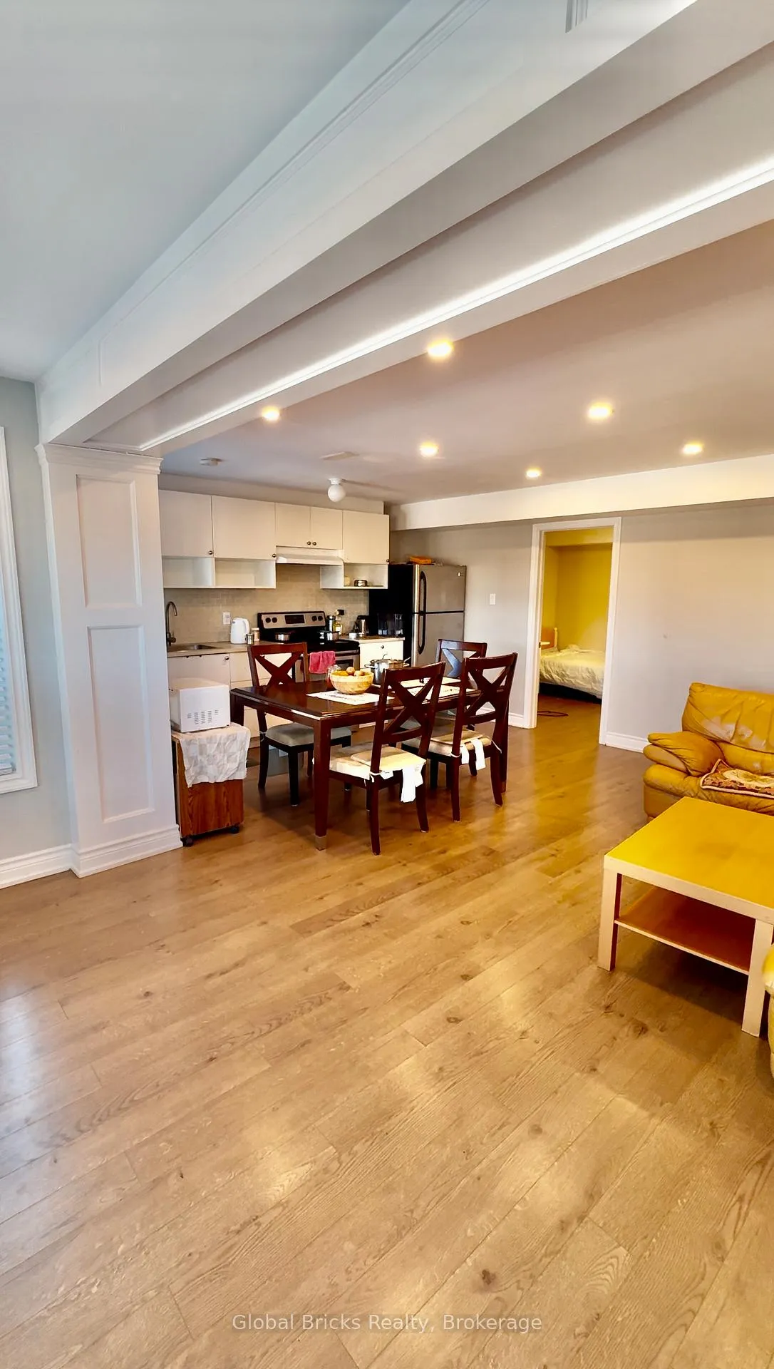 Photo 6 of Unit Lower, 32 Tysonville Circle, Brampton, Northwest Brampton — HOMEH