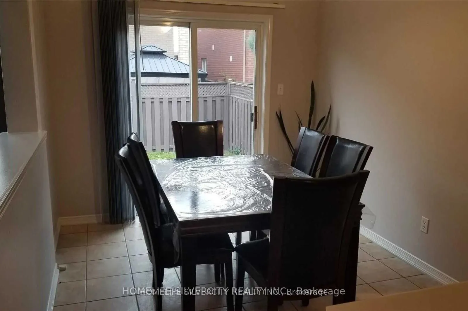 Photo 4 of 222 Edenbrook Hill Drive, Brampton, Fletcher's Meadow — HOMEH