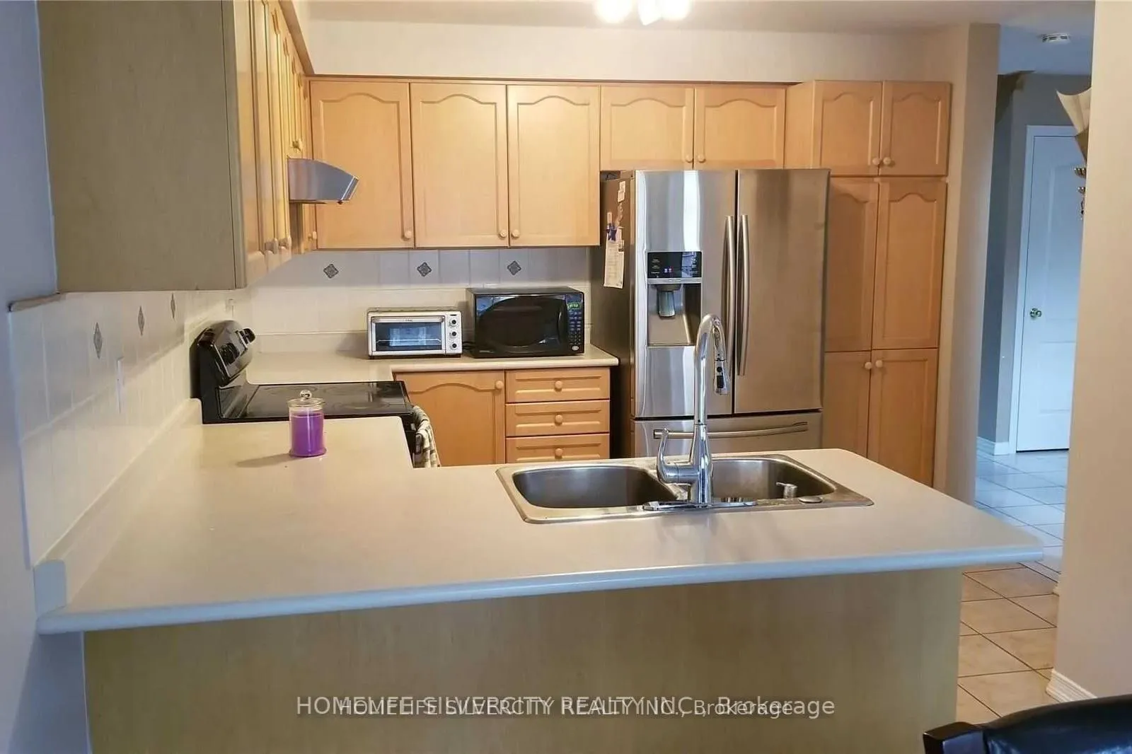 Photo 5 of 222 Edenbrook Hill Drive, Brampton, Fletcher's Meadow — HOMEH