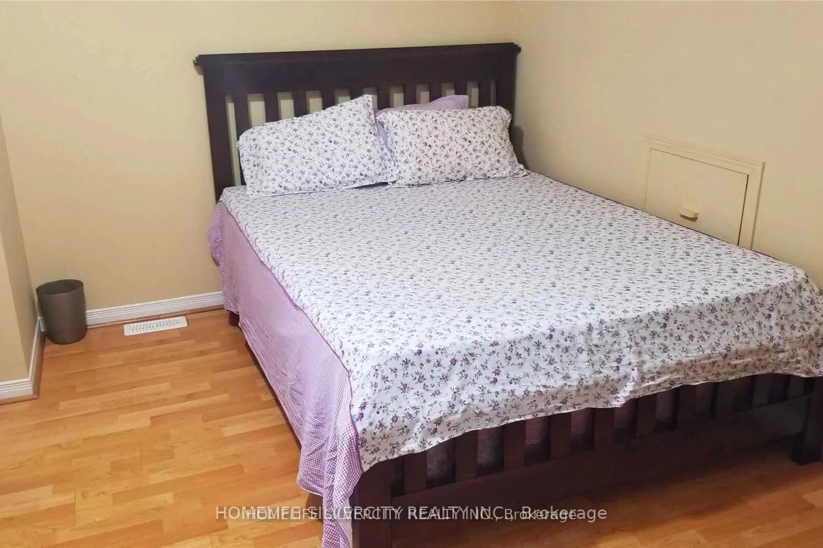 Photo 10 of 222 Edenbrook Hill Drive, Brampton, Fletcher's Meadow — HOMEH