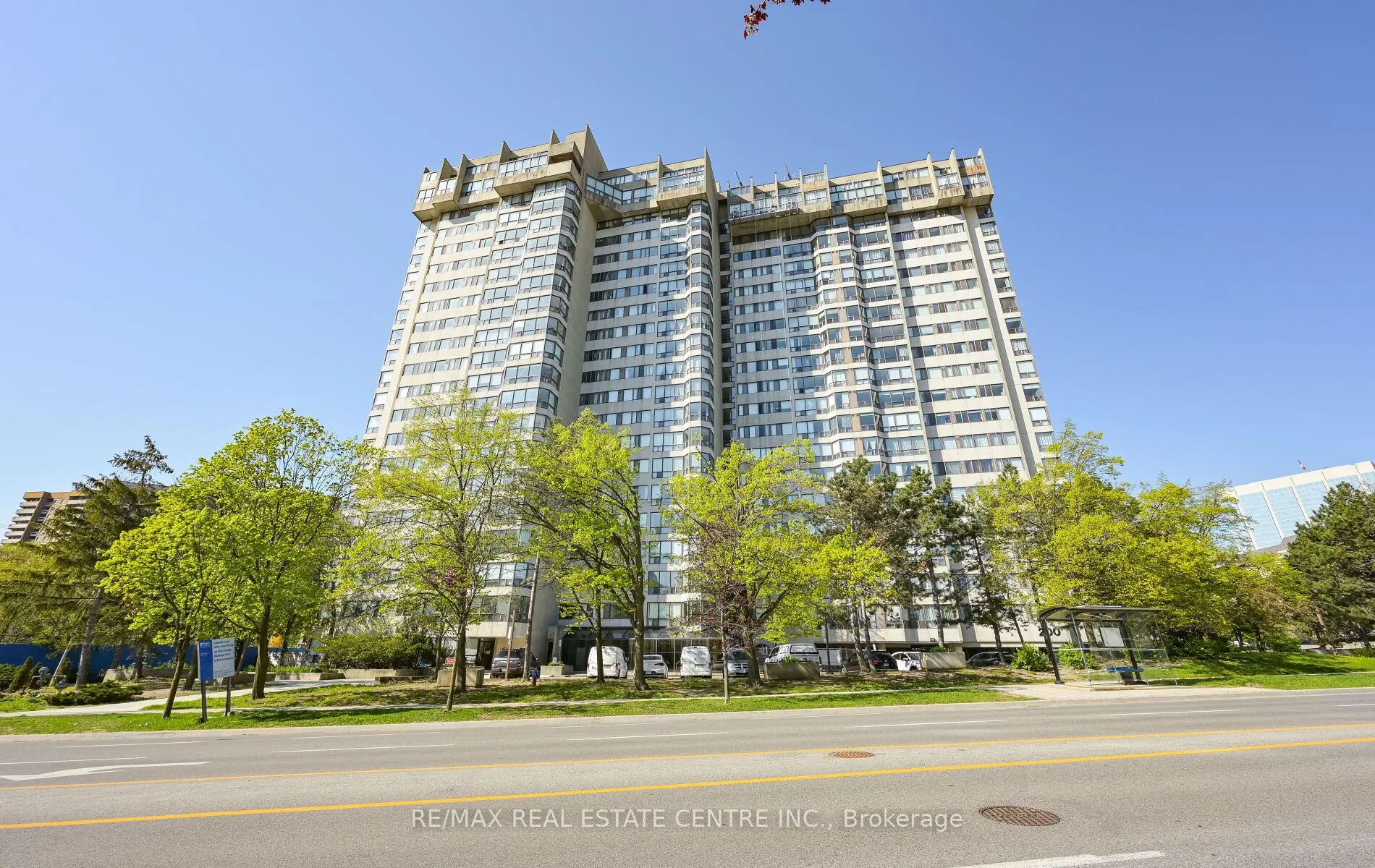 Front of Unit 2006, 200 Robert Speck Parkway