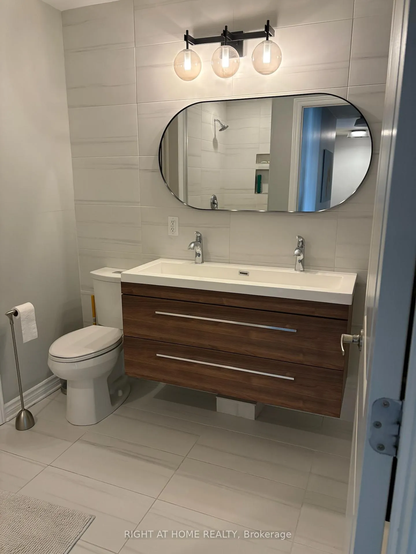 Photo 12 of Unit 6, 30 Prestige Circle, Ottawa, Chatelaine Village — HOMEH