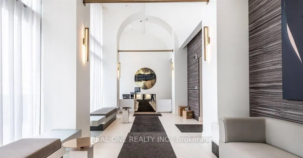 Photo 2 of Unit 3703, 39 Roehampton Avenue, Toronto, Mount Pleasant West — HOMEH