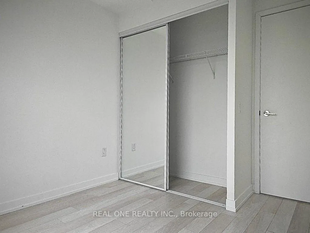 Photo 8 of Unit 3703, 39 Roehampton Avenue, Toronto, Mount Pleasant West — HOMEH